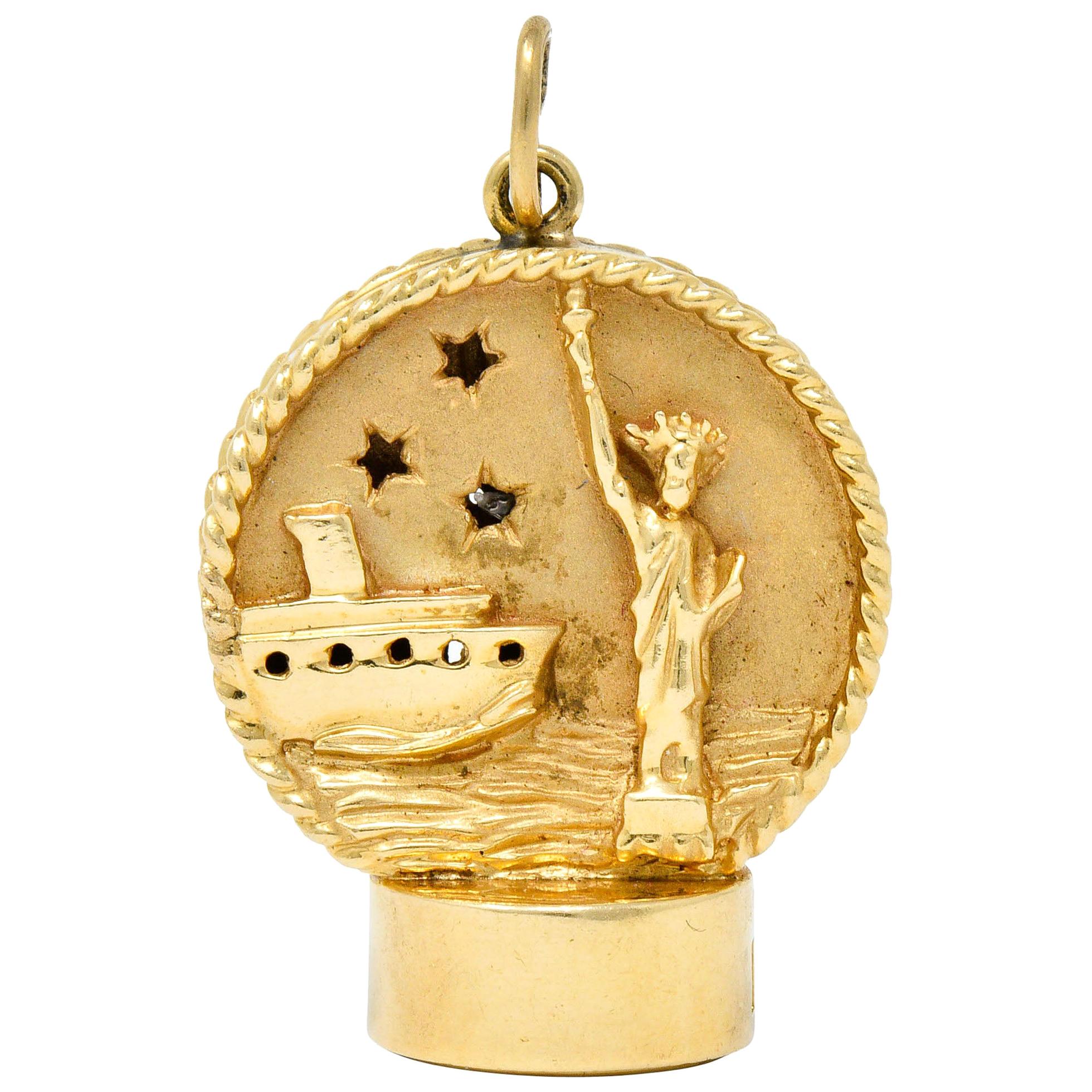 1960s Litacharm Inc. Vintage 14 Karat Gold New York Charm