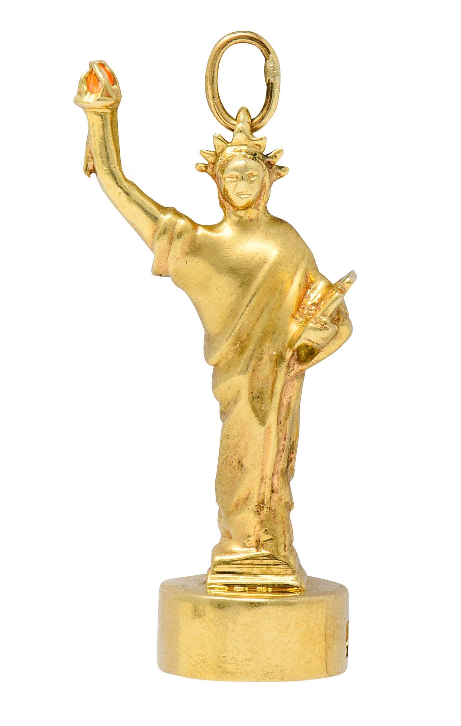 1960s Litacharm Inc. Vintage 14 Karat Gold Statue of Liberty Pendant Charm 1