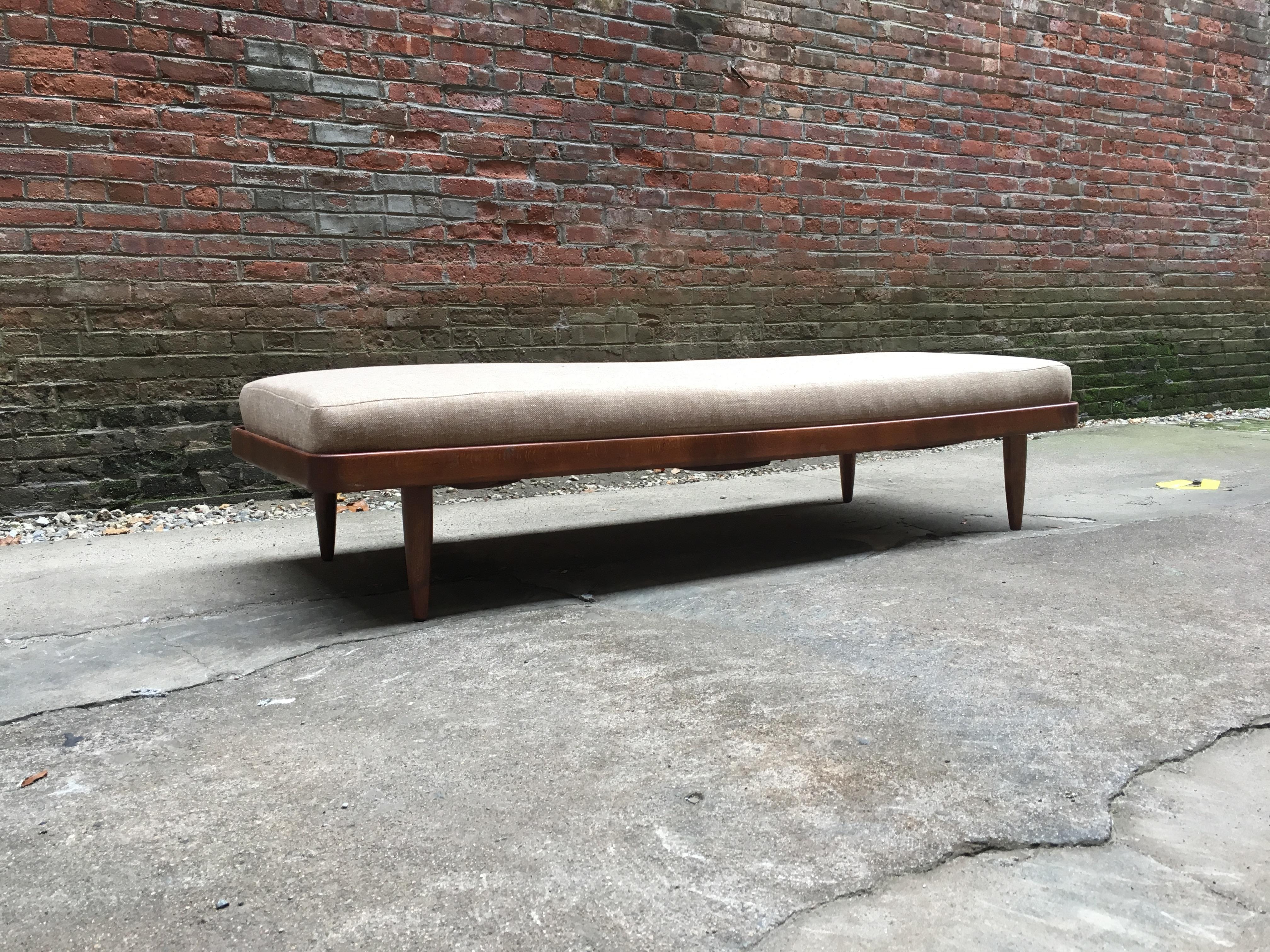 Understated Yugoslavian 1960s design. The bench can go anywhere in the home. Featuring rounded corners, tapered legs and a wonderful 