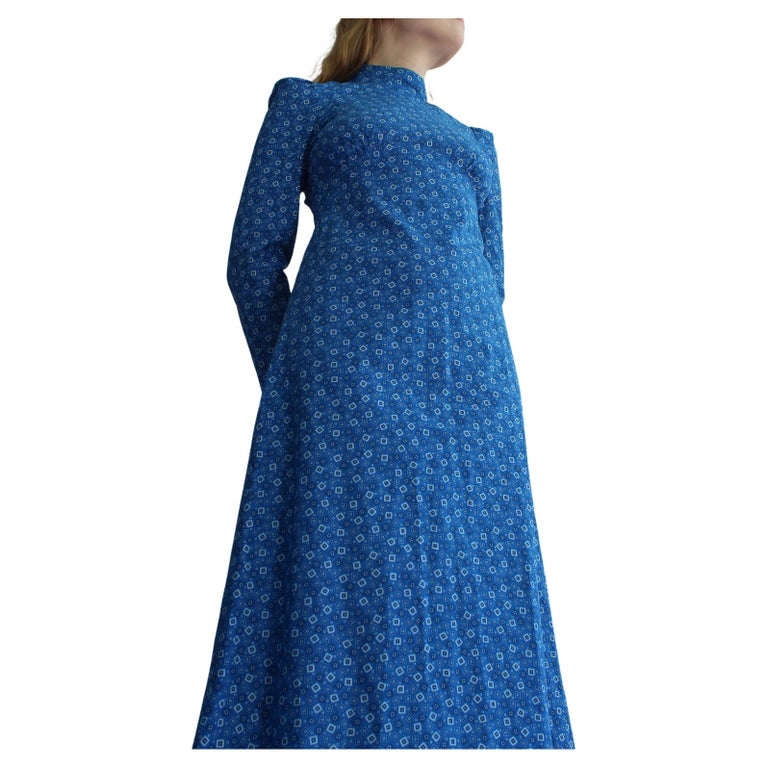 long sleeve floral maxi dresses Floral Maxi Dress with Long Sleeves - Helena