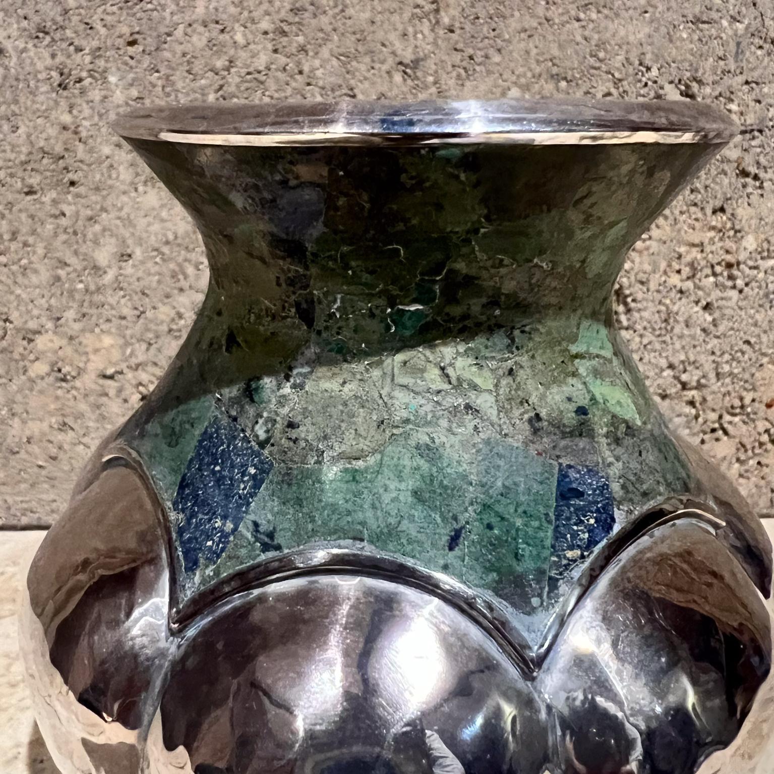 Mid-Century moderno 1960 Los Castillos Vaso in argento e turchese Taxco Mexico Mosaico Azteca in vendita