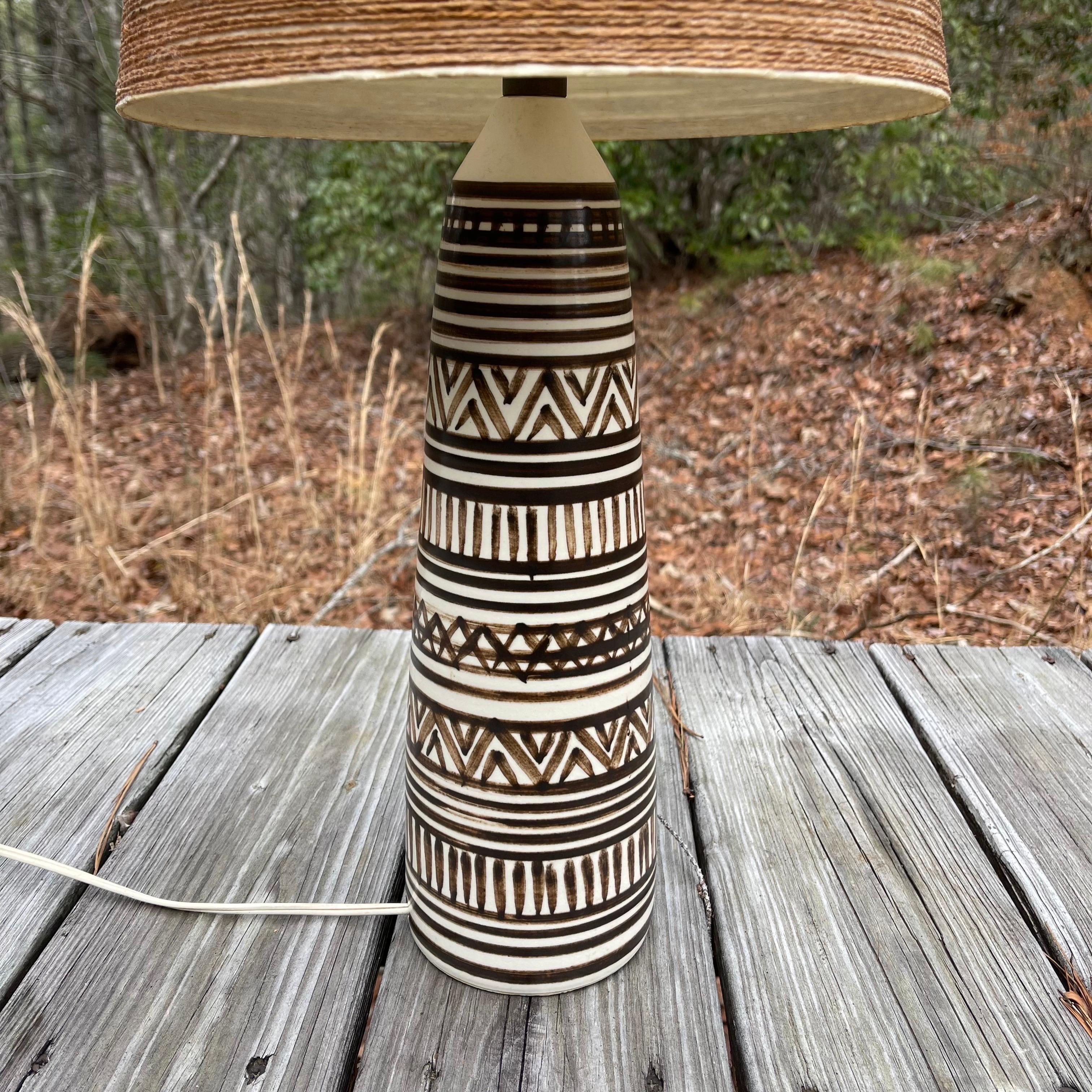 1960s Lotte Bostlund Tribal Ceramic Table Lamp, Original Fiberglass Shade  In Good Condition For Sale In Jensen Beach, FL