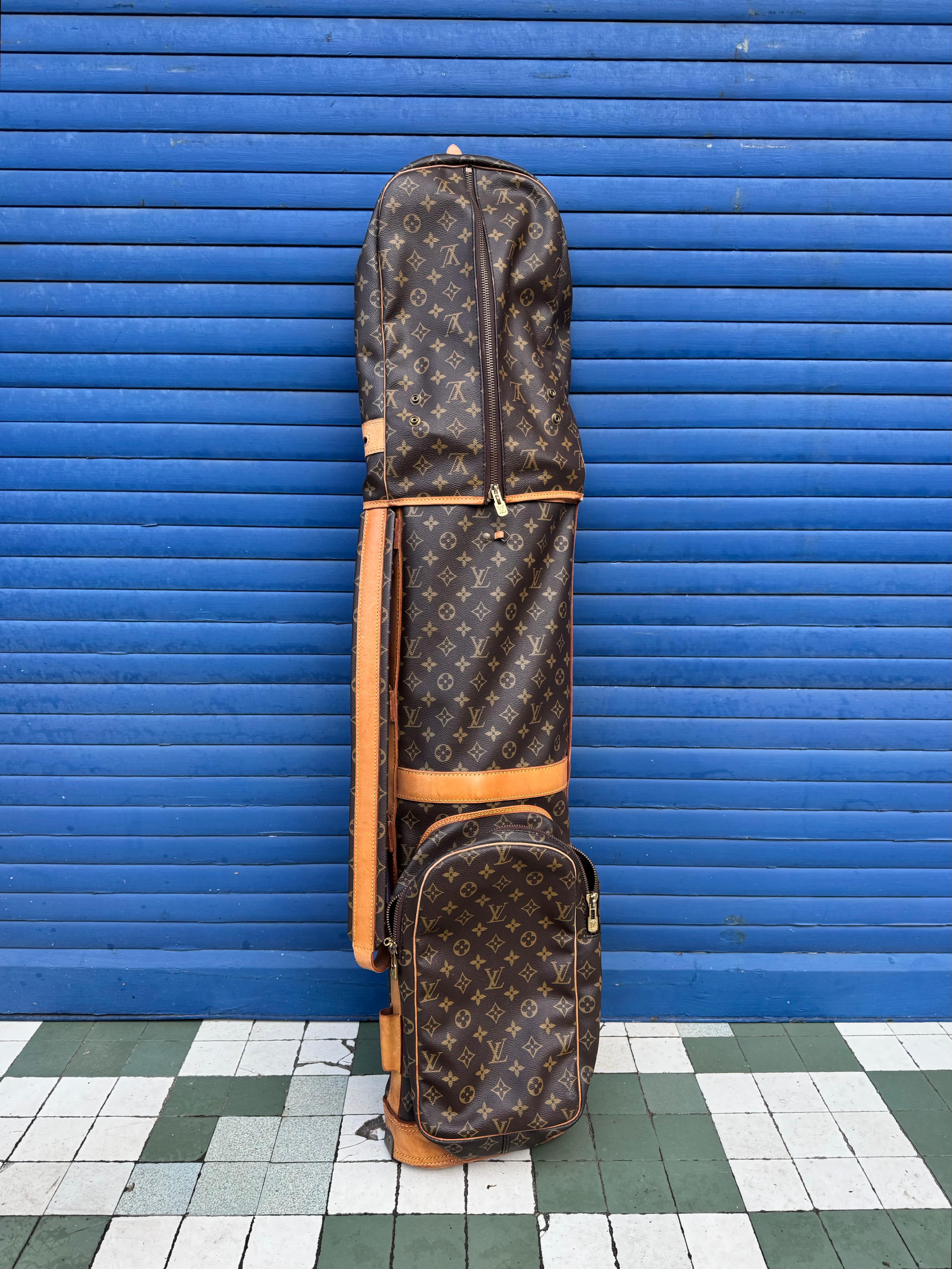 Louis Vuitton Golftasche aus den 1960er Jahren im Angebot 4