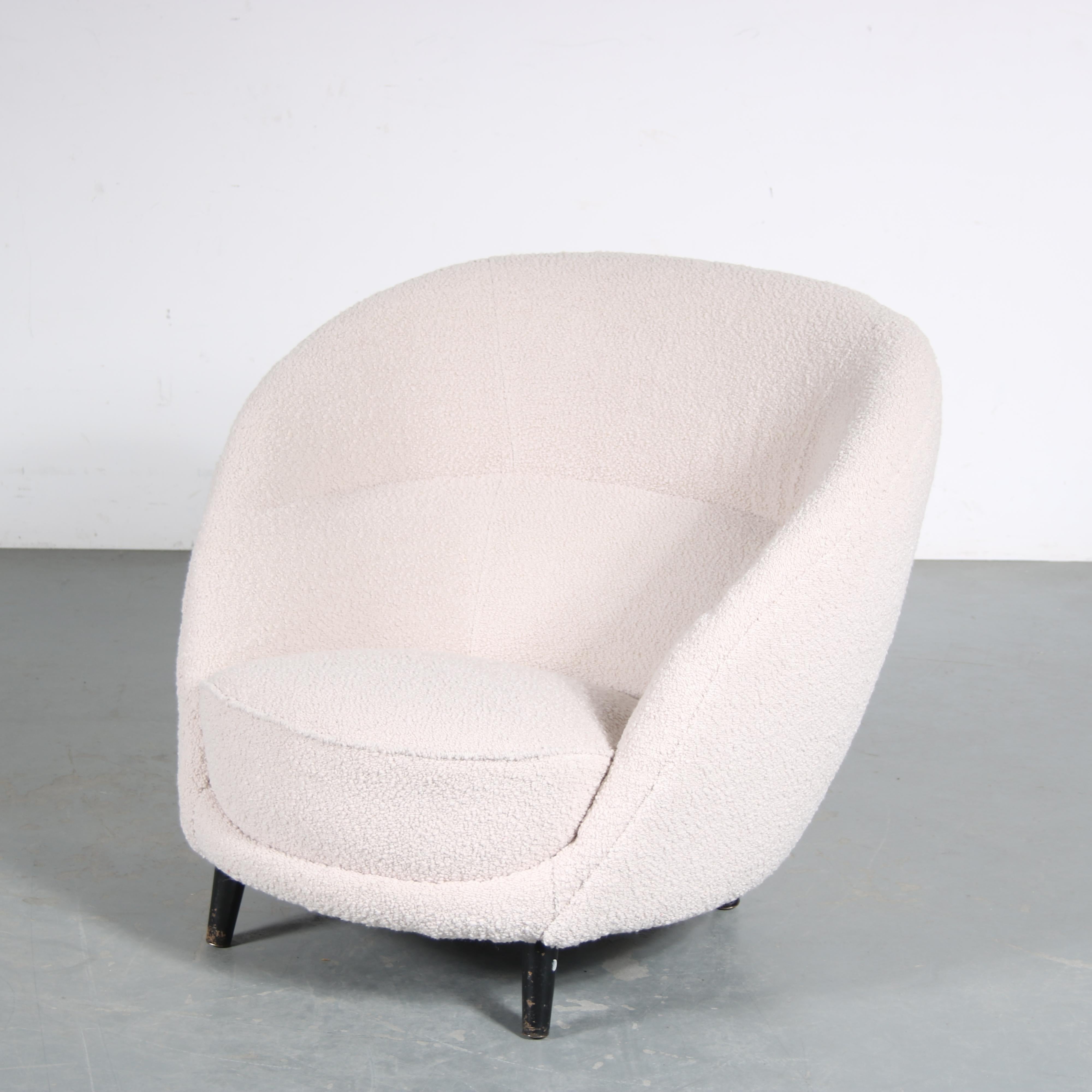 Mid-Century Modern 1960s, Lounge Chair Attributed to Isa Bergamo in Italy For Sale