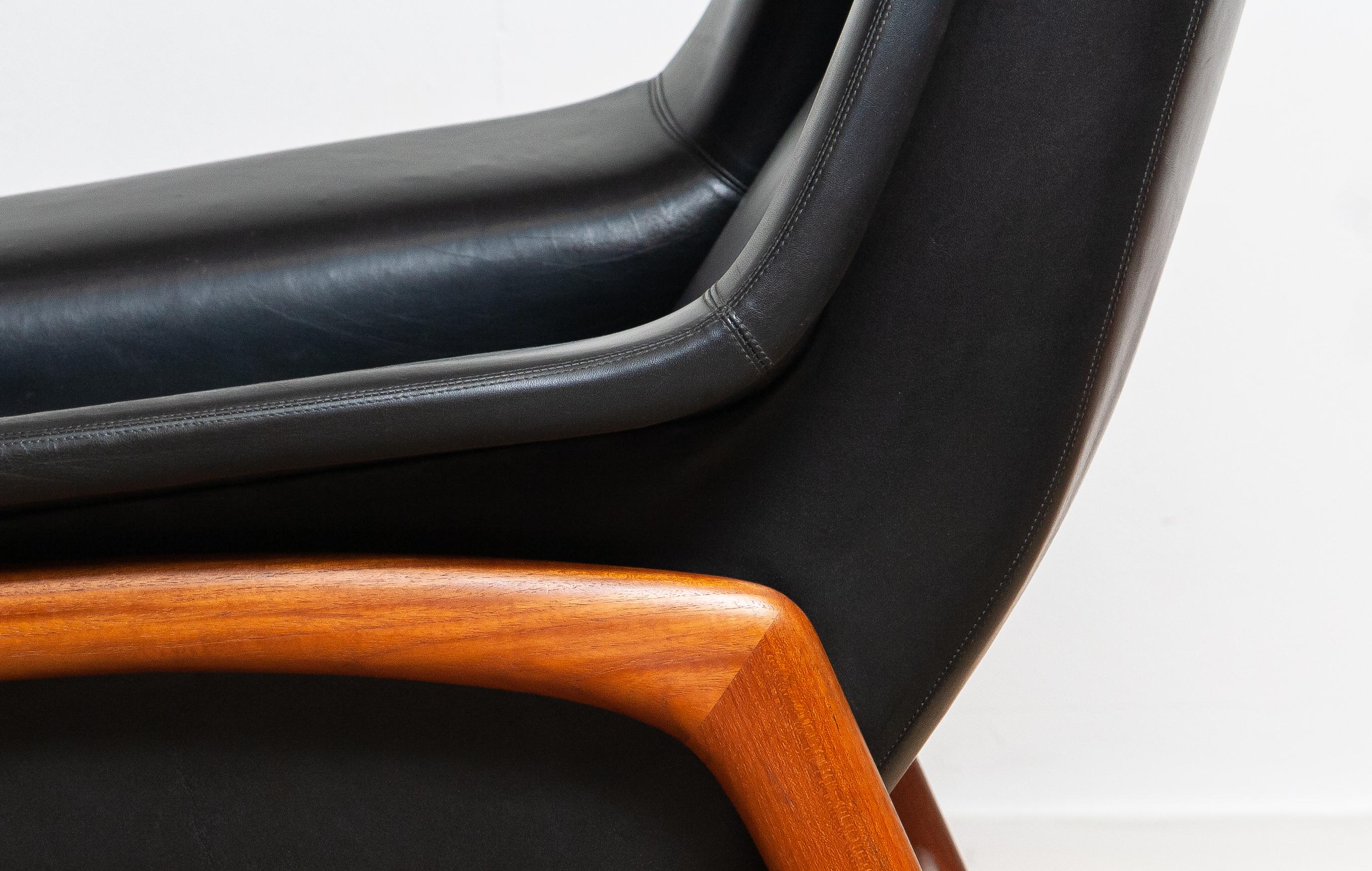 1960s, Lounge Chair 'Profil' by Folke Ohlsson for DUX in Black Leather and Teak 5