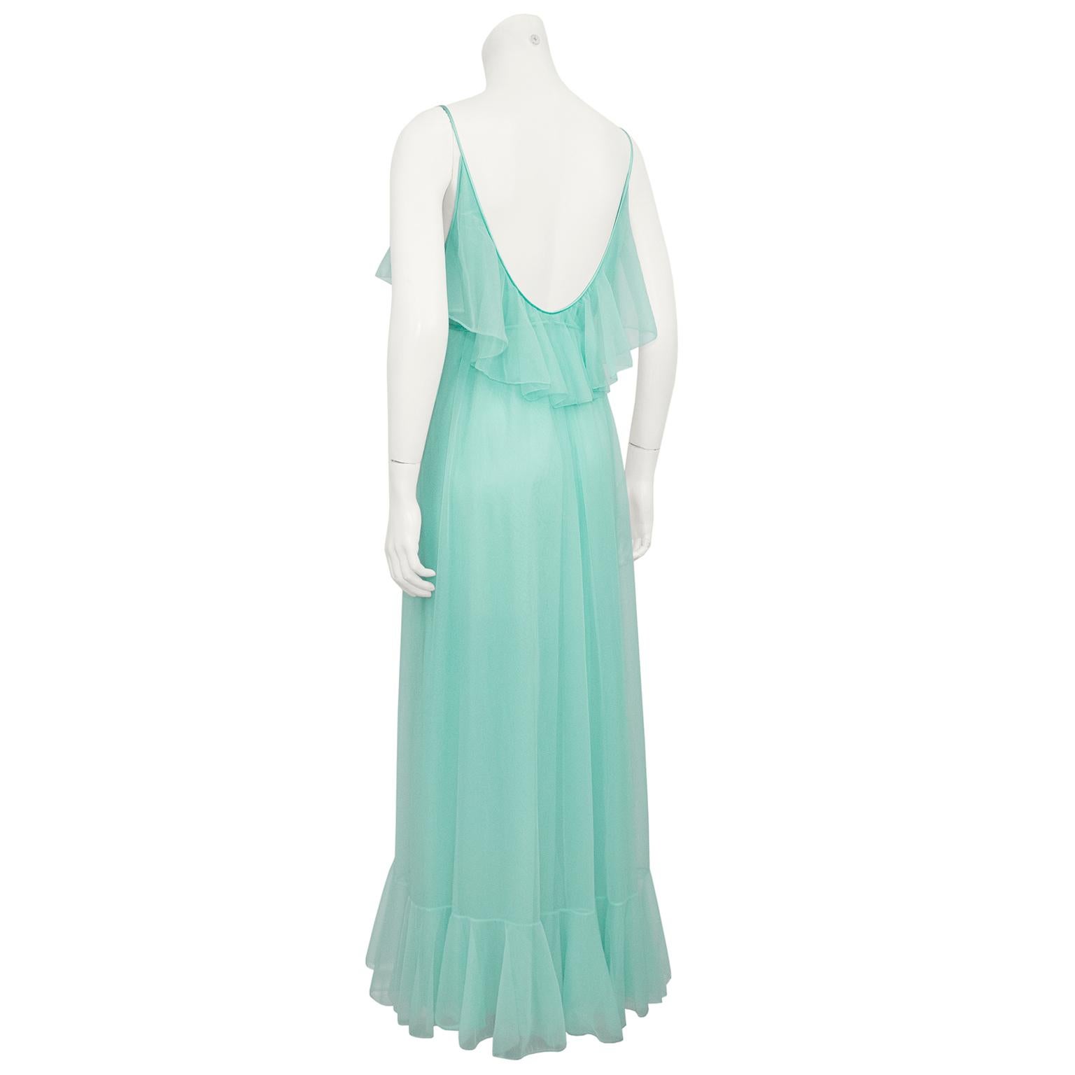 Vert Lucie Ann of Beverly Hills - Robe de nuit en mousseline de soie verte écume de mer, années 1960  en vente