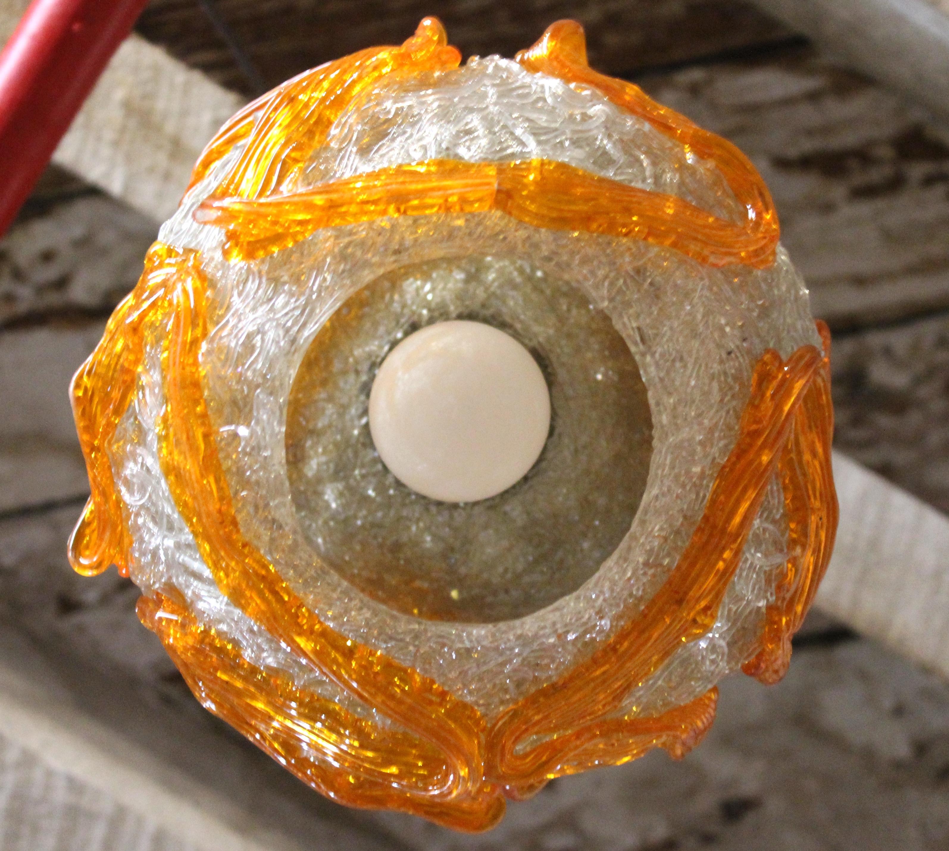 Mid-Century moderno Ciondolo a spaghetti in lucite del 1960 in vendita
