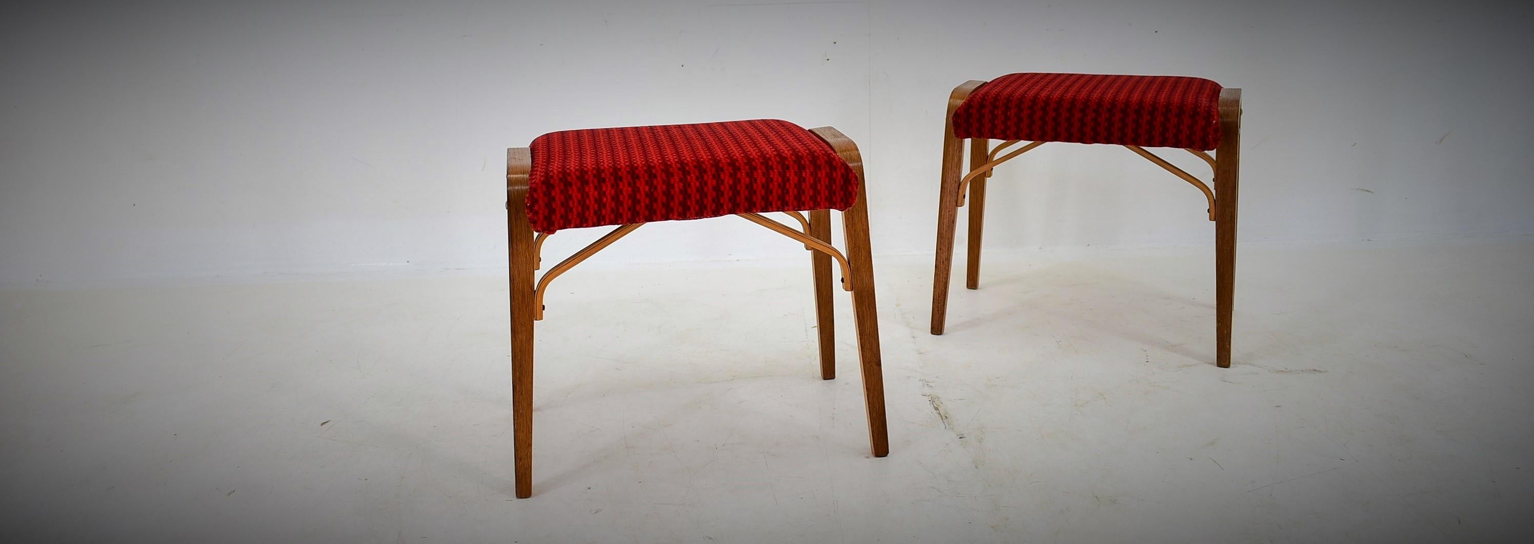 1960s Ludvik Volak Beech Stools by Drevopodnik Holesov, Czechoslovakia For Sale 4