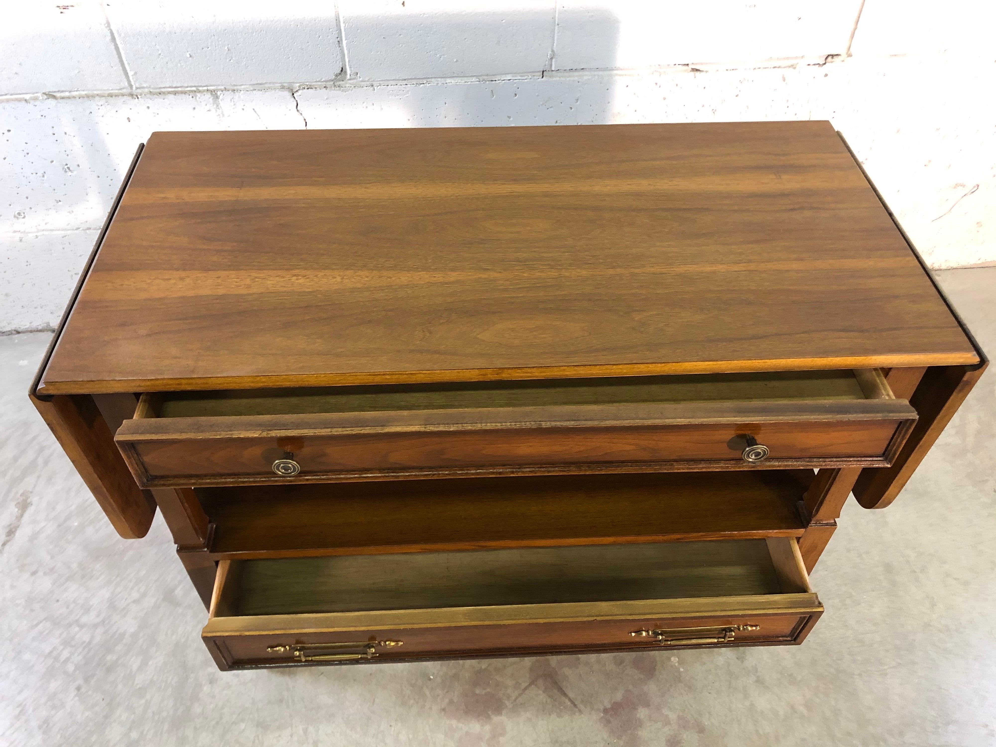 1960s Mahogany Wood Rolling Serving Cart In Good Condition For Sale In Amherst, NH