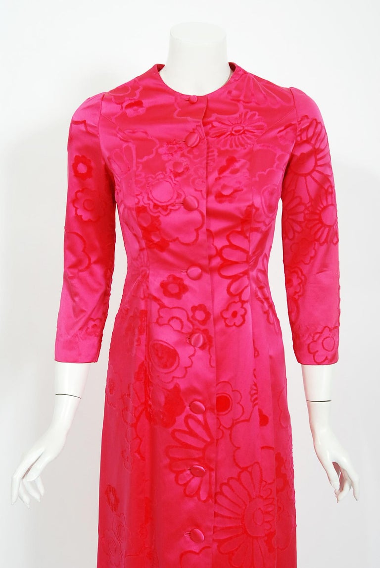 Women's Vintage 1970 Mainbocher Couture Documented Hot-Pink Flocked Silk Mermaid Dress For Sale