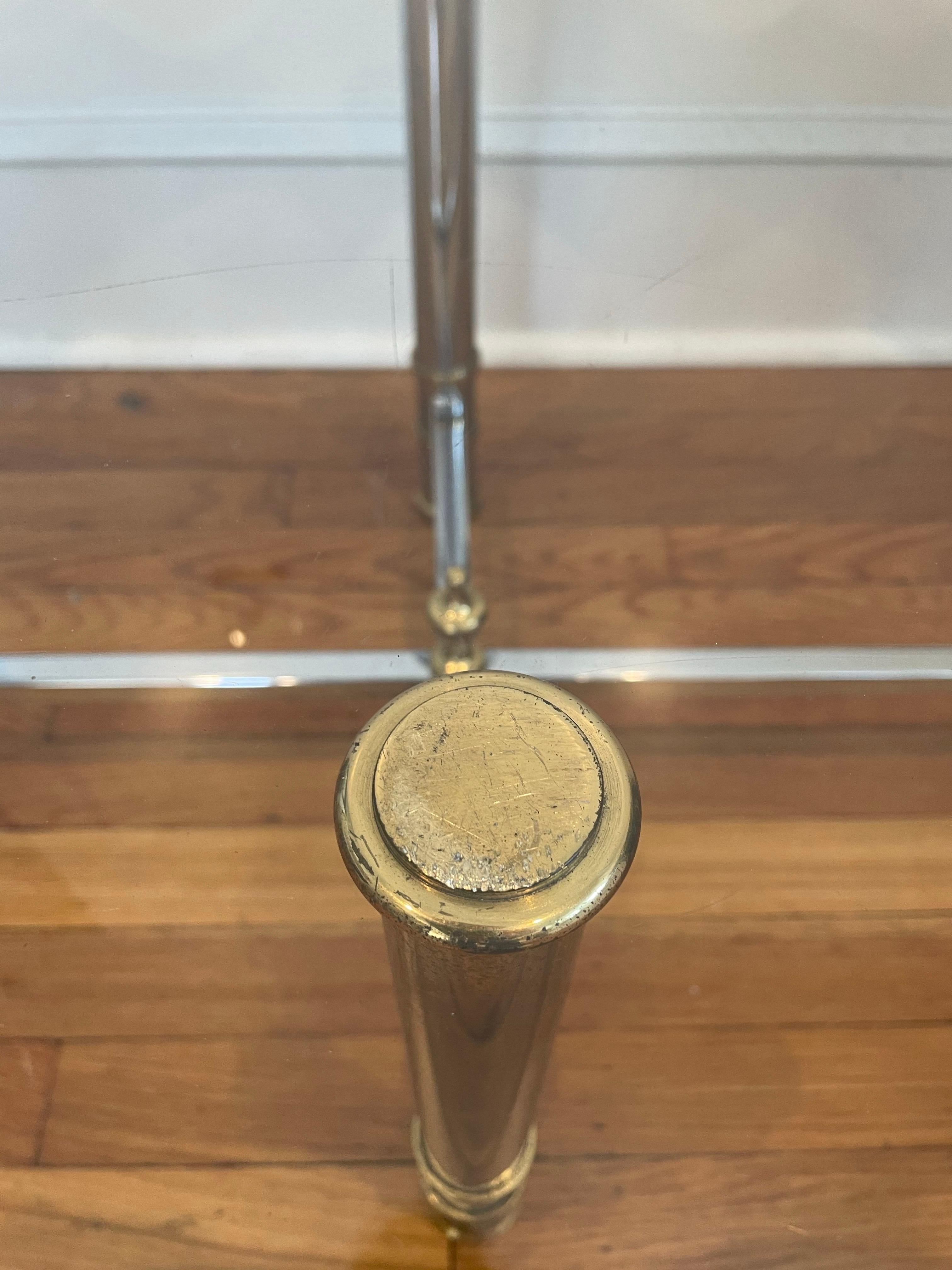 Table basse à plateau en verre de style Maison Jansen des années 1960 en vente 2