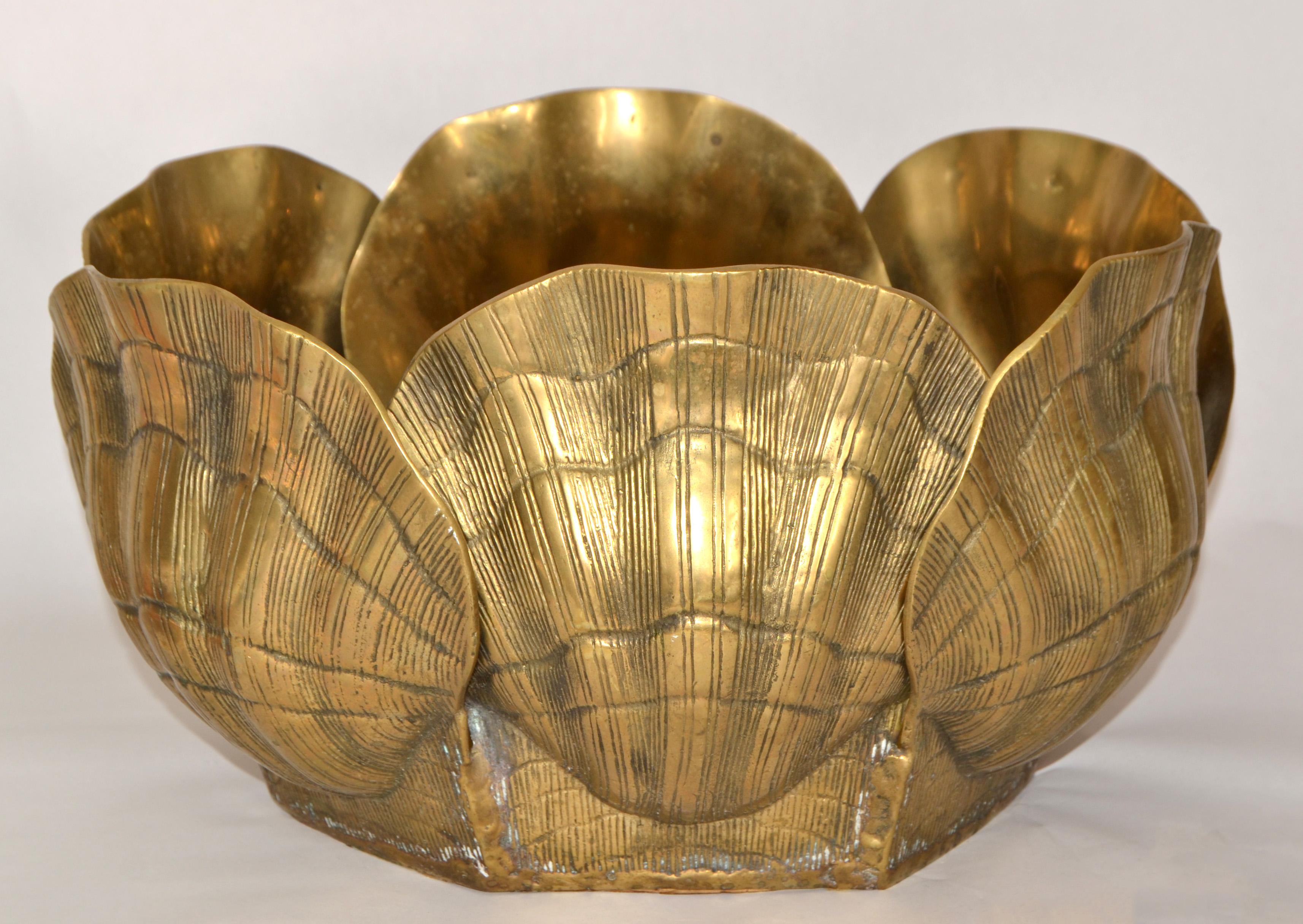 1960er Maison Jansen Stil Massiv Bronze Muschel Muschel Pflanzgefäß Jardinières Frankreich im Angebot 5