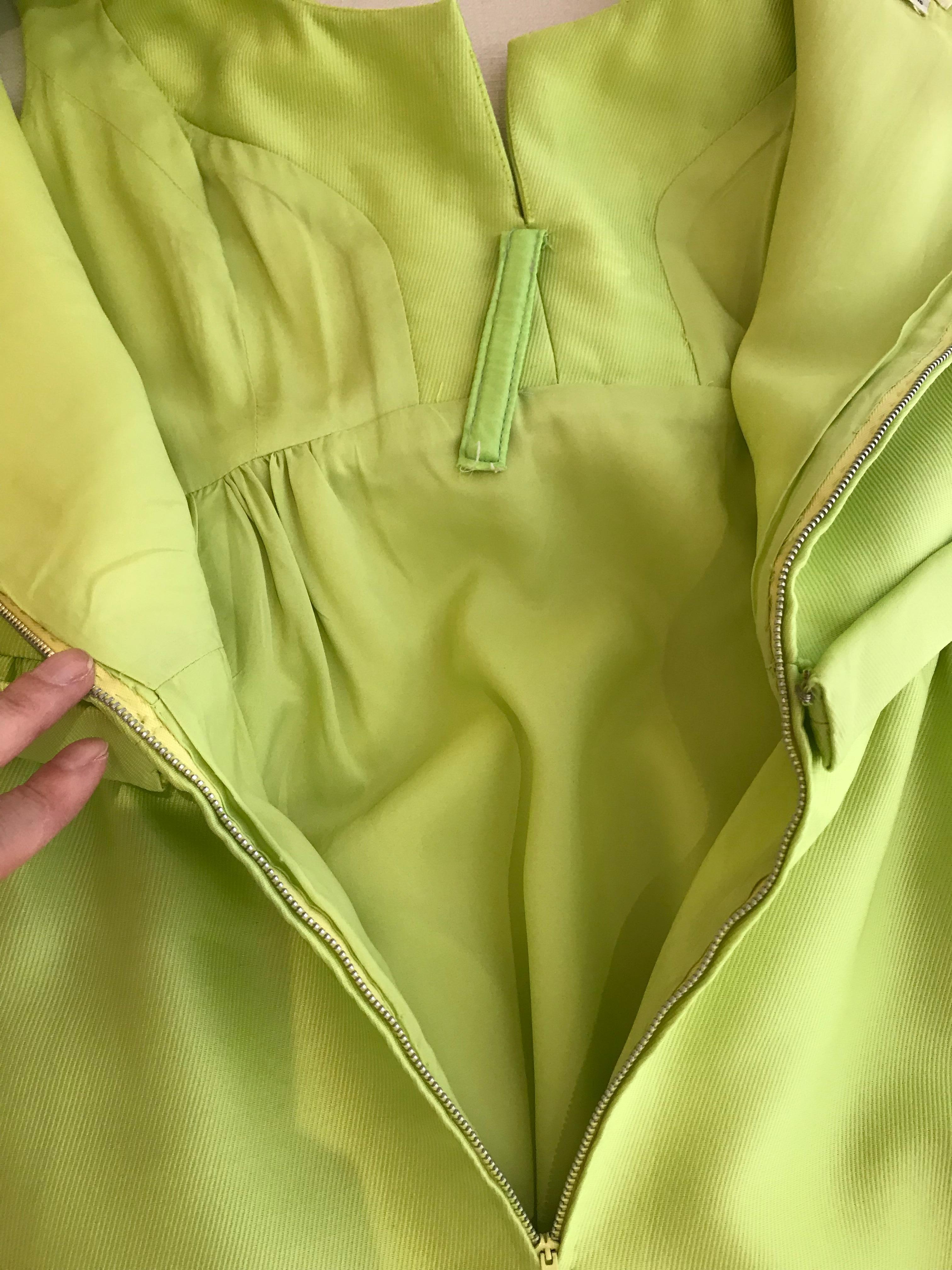1960er Malcolm Starr Grüne Seide  Kleid mit Schleife im Angebot 3