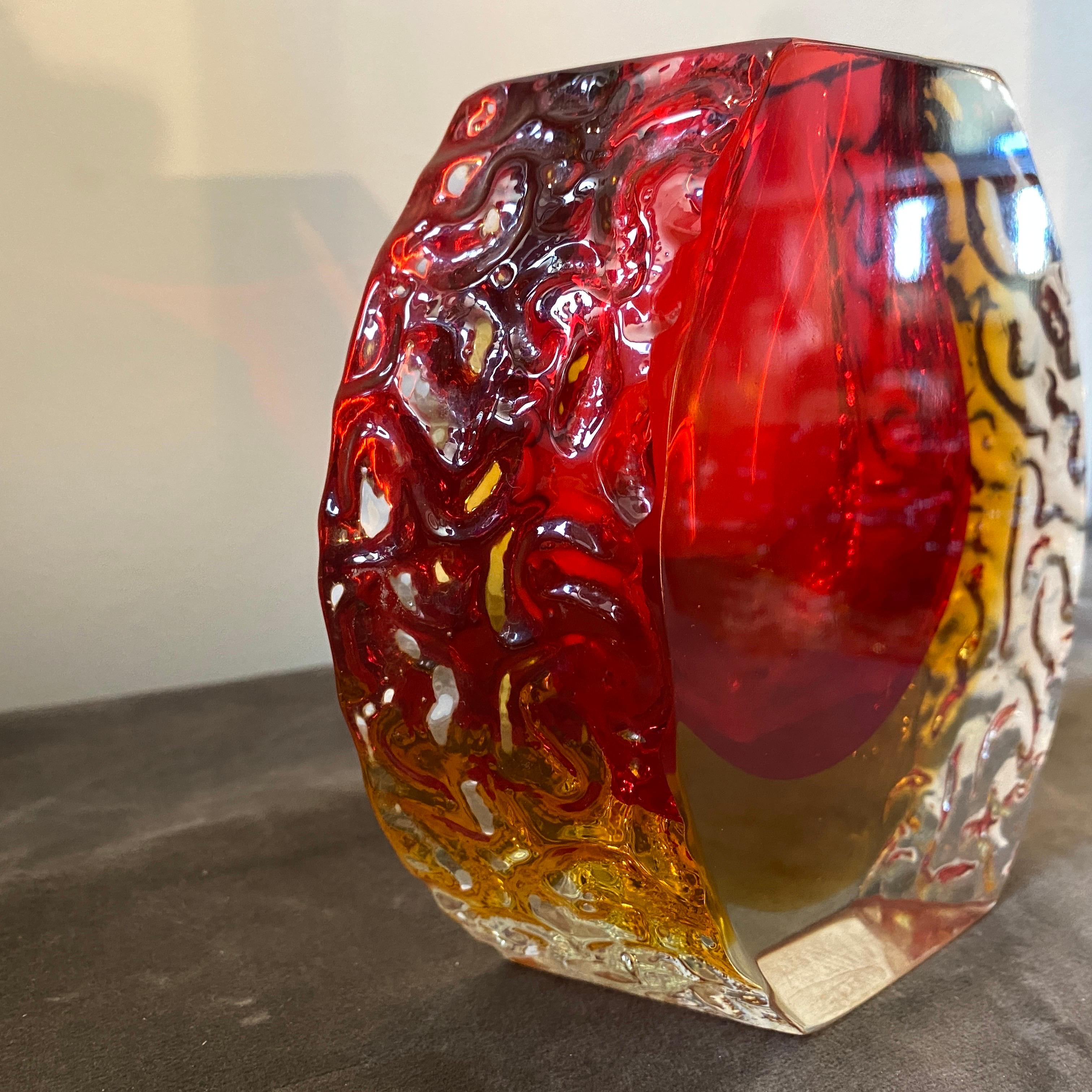 20th Century 1960s Mandruzzato Mid-Century Modern Red and Yellow Sommerso Murano Glass Vase For Sale