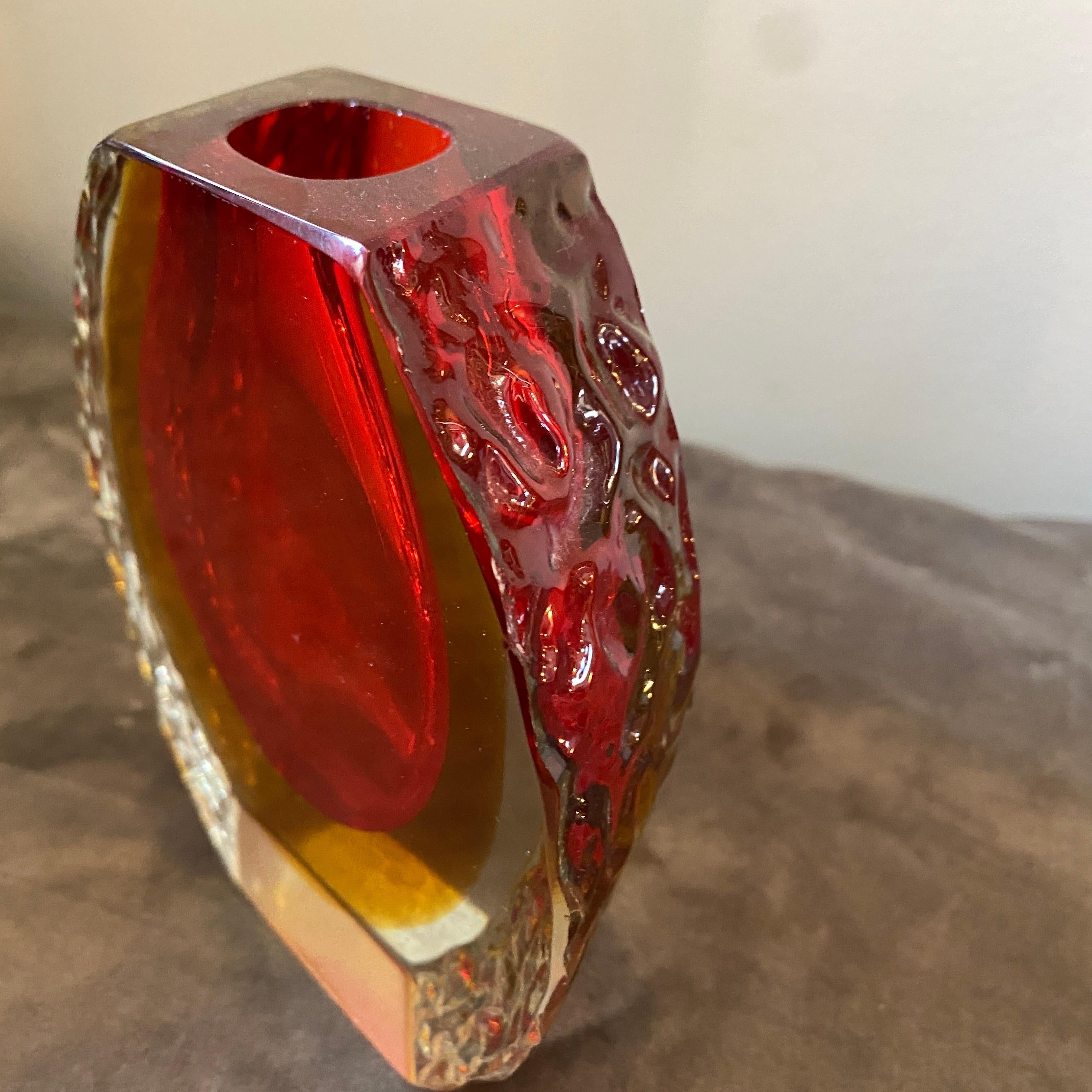 1960s Mandruzzato Mid-Century Modern Red and Yellow Sommerso Murano Glass Vase For Sale 3