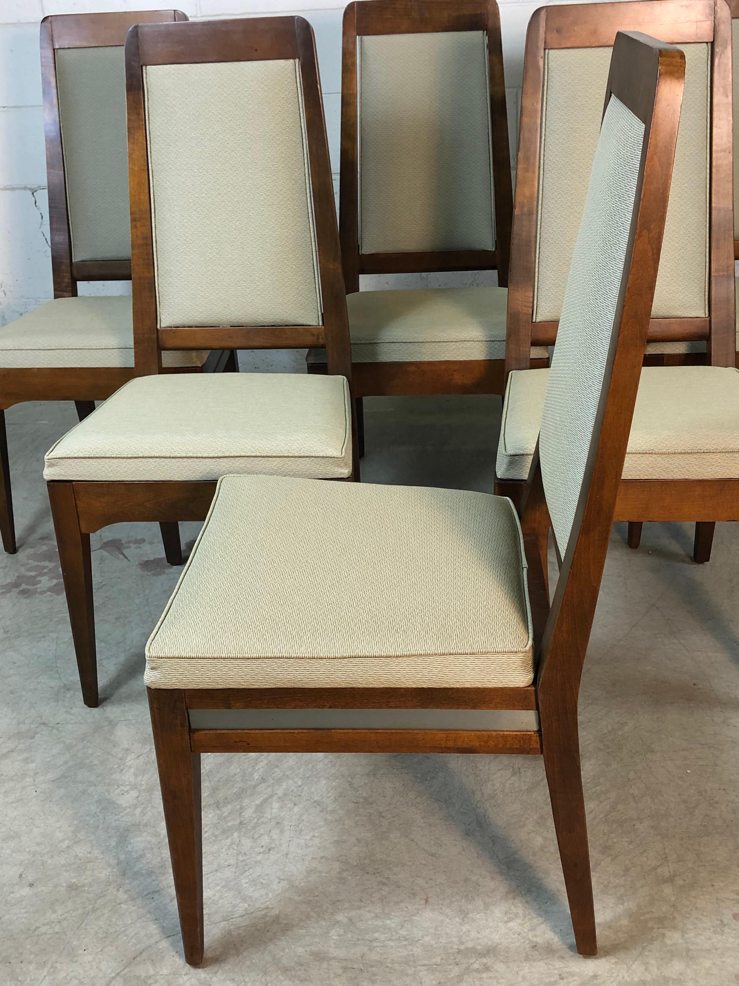1960s Maple High Back Dining Chairs, Set of 6 In Good Condition For Sale In Amherst, NH