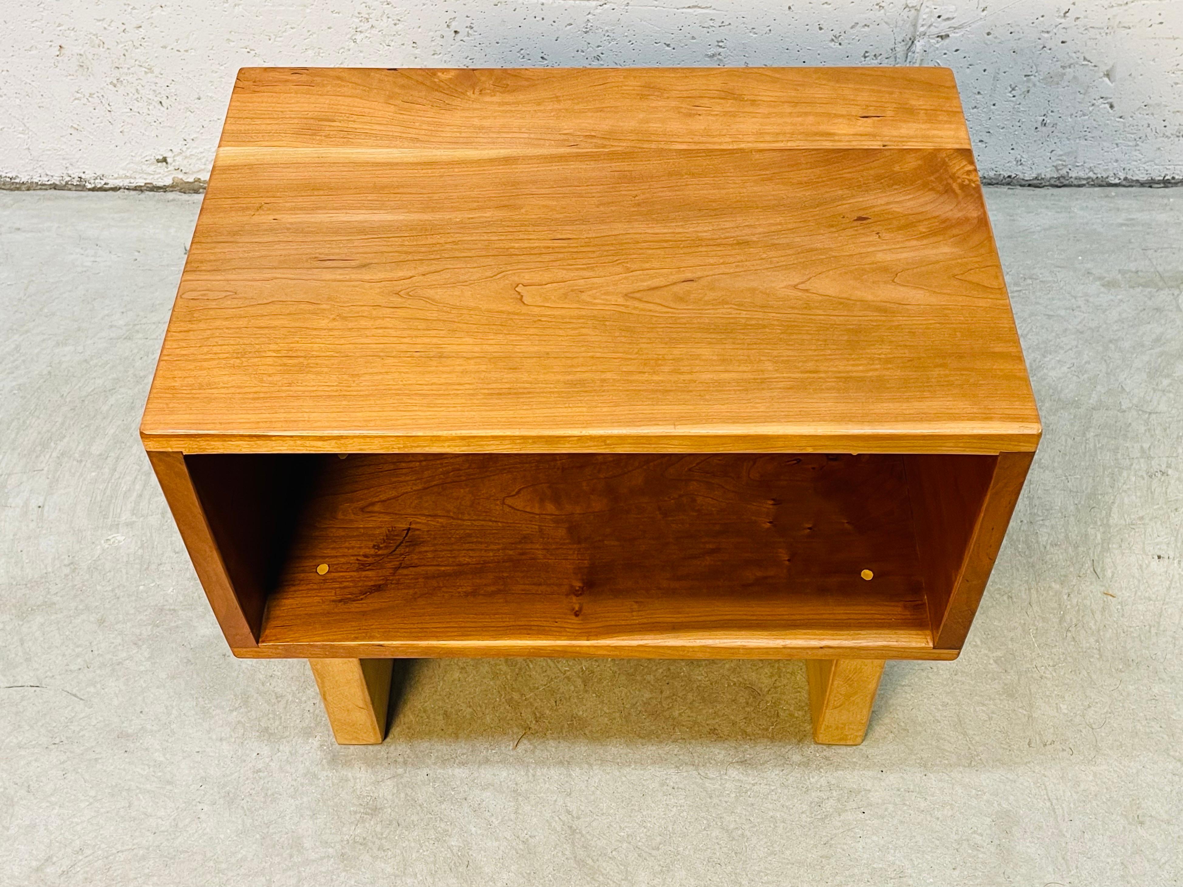 Mid-Century Modern 1960s Maple Wood Open Nightstand For Sale