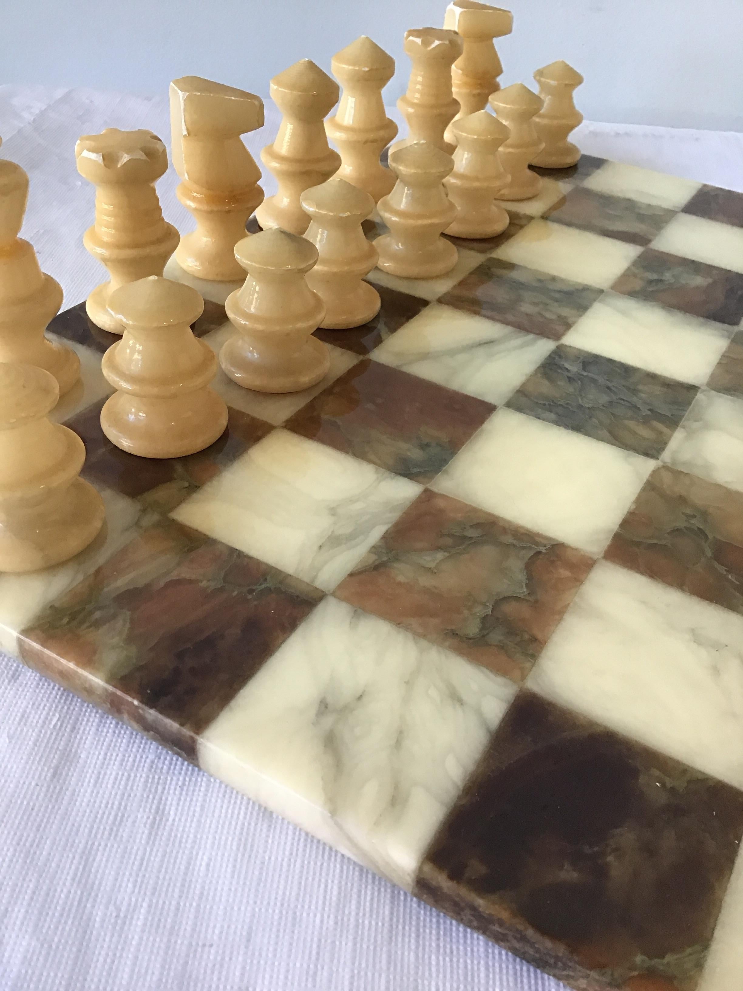 1960s Marble Chess Set In Good Condition In Tarrytown, NY
