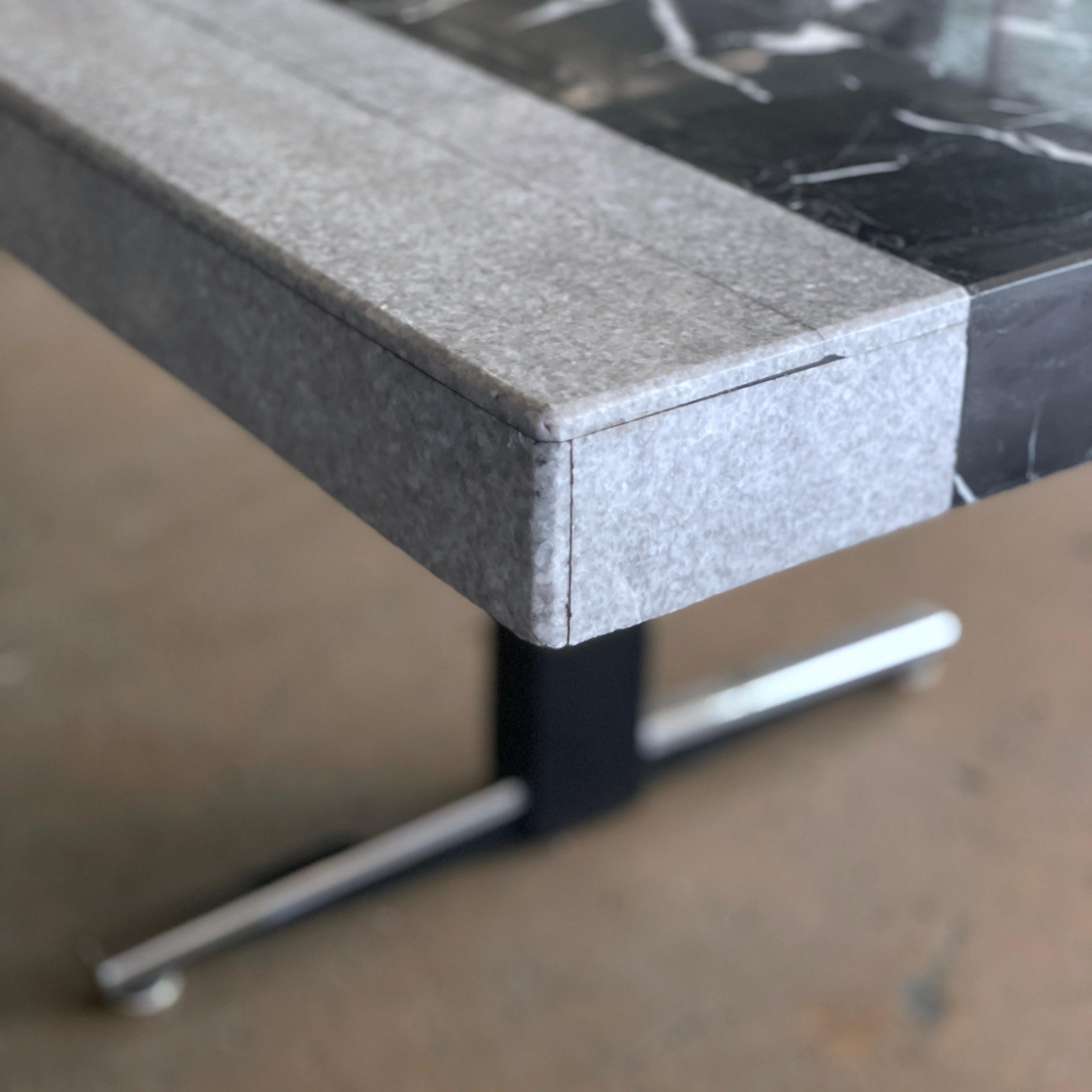 Table de salon en marbre et pierre des années 1960 en vente 5