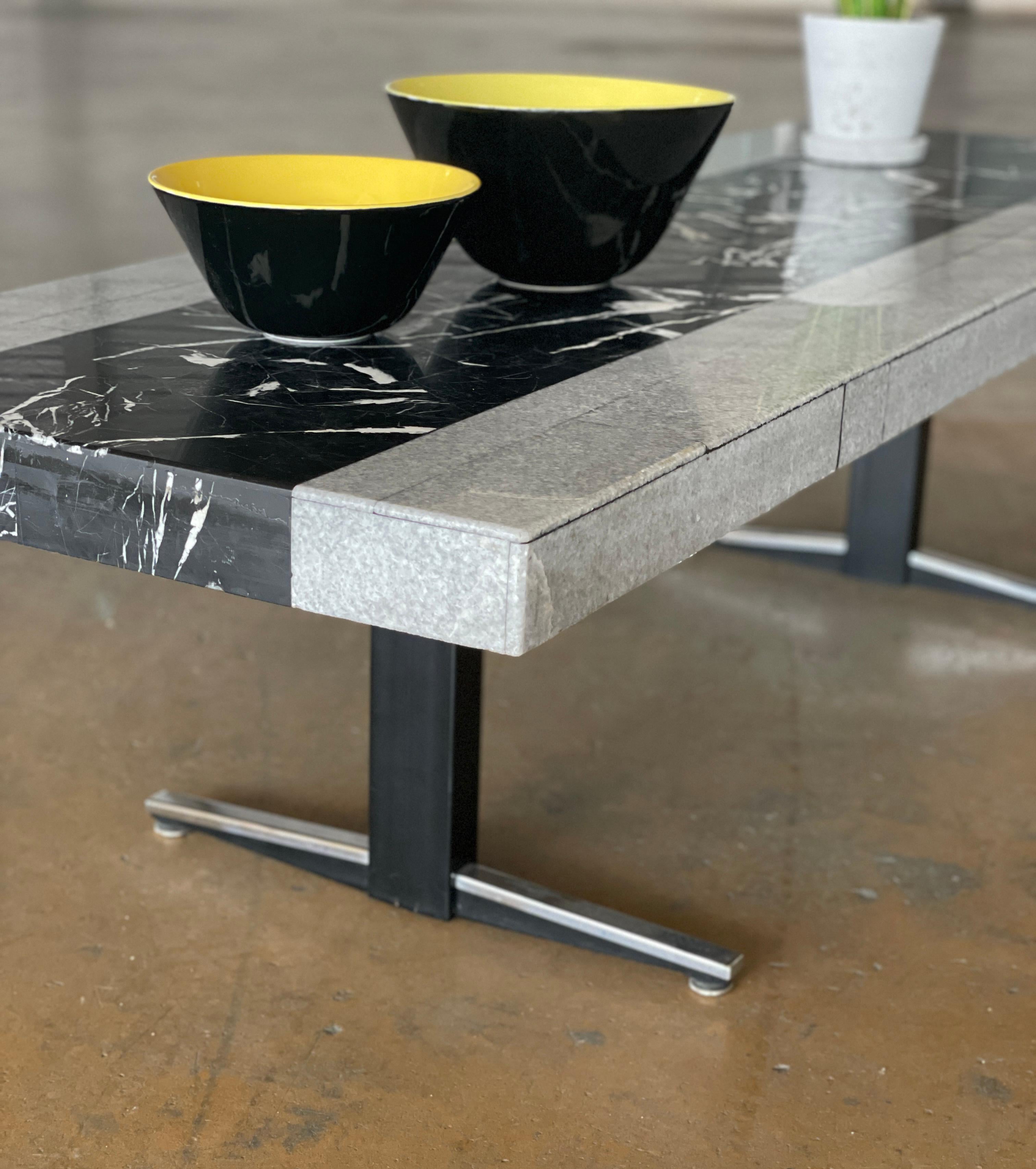 Table de salon en marbre et pierre des années 1960 en vente 4