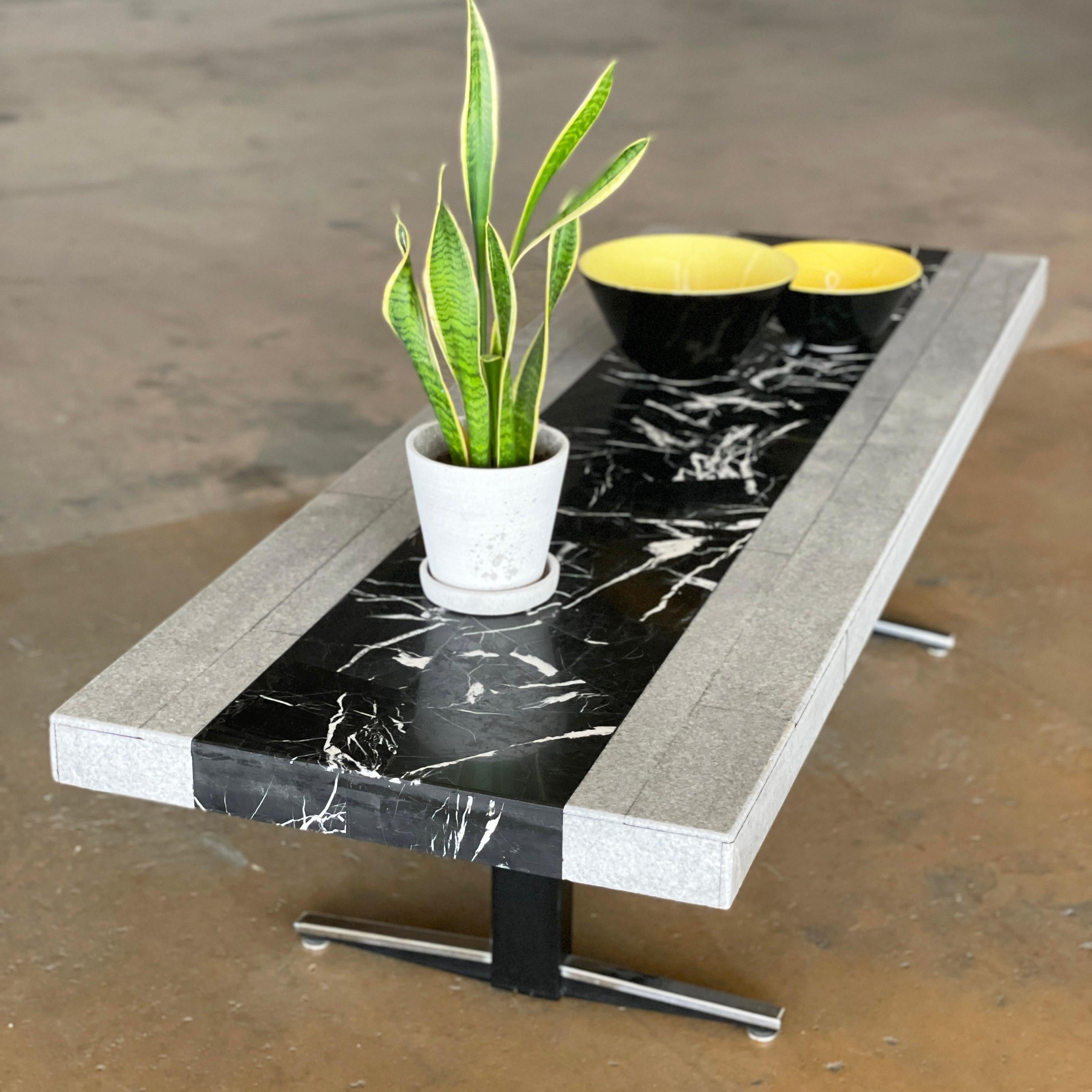 Table de salon en marbre et pierre des années 1960 en vente 6