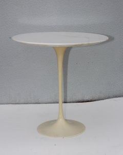 1960s Marble Top End Table by Eero Saarinen for Knoll