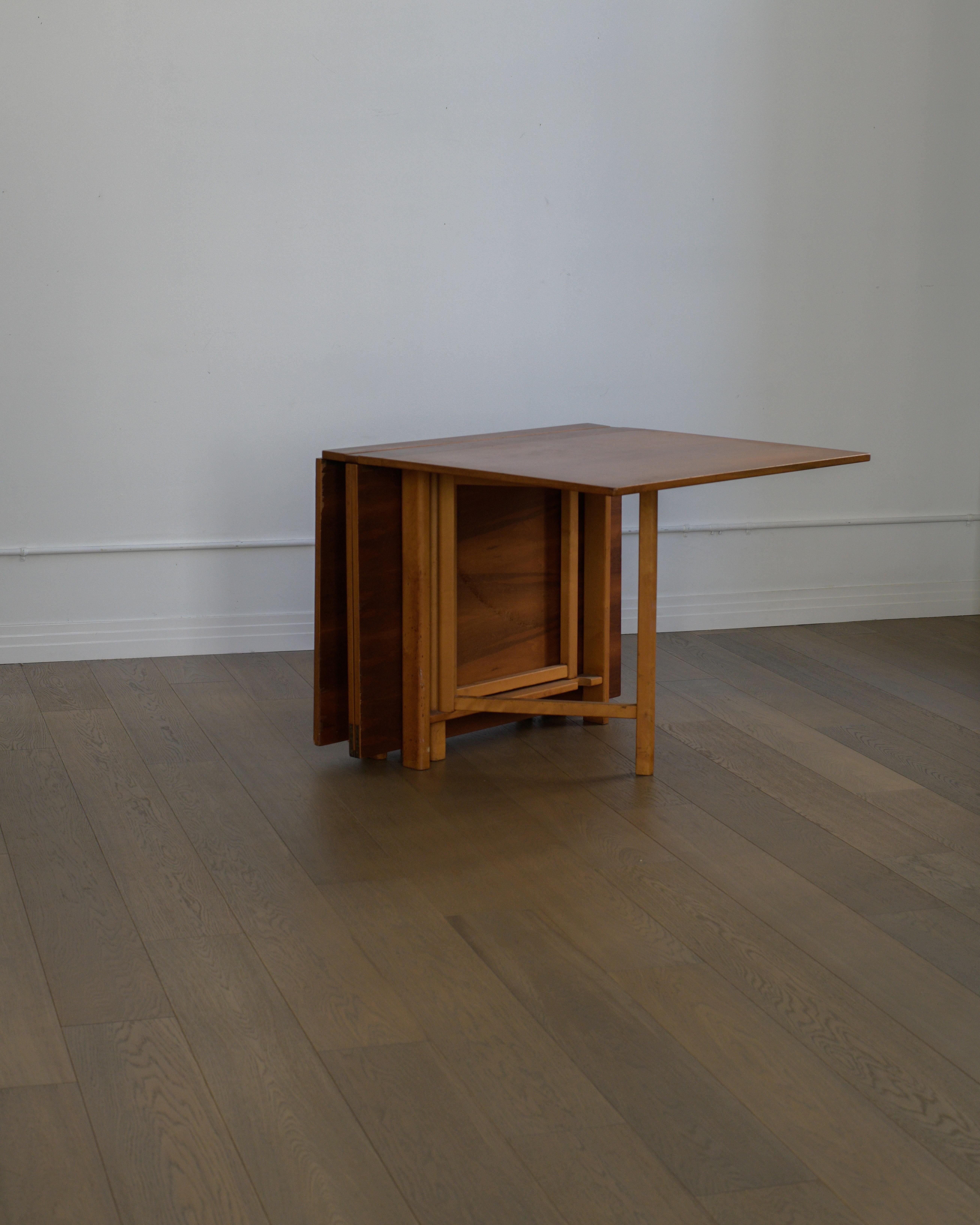 1960s Maria Table by Bruno Matthson for Firma Karl Mathsson, Sweden In Good Condition For Sale In Los Angeles, CA
