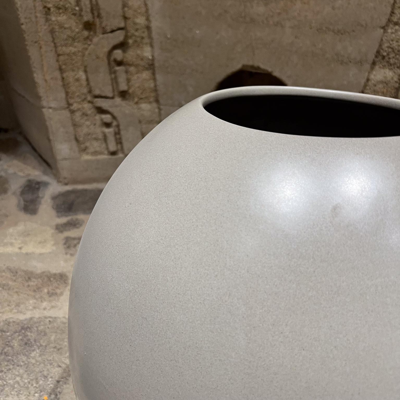 1960 Marilyn Kay Austin Architectural Pottery Glazed Planter California en vente 2