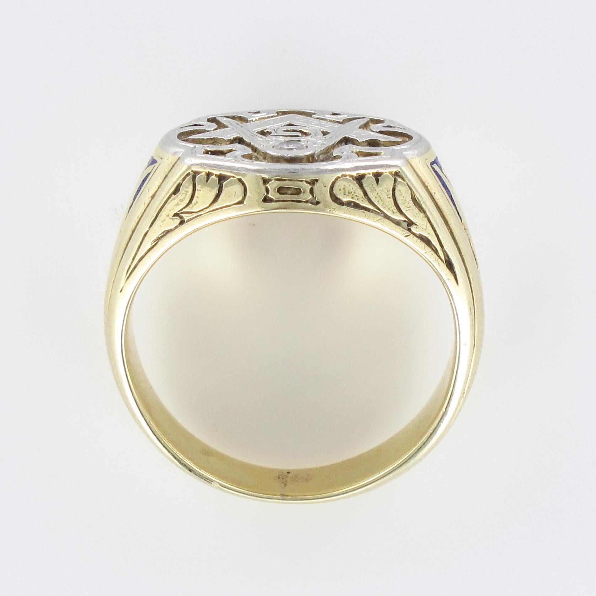 1960s Masonic 14 Karat Yellow Gold Platinum Signet Man Ring 7