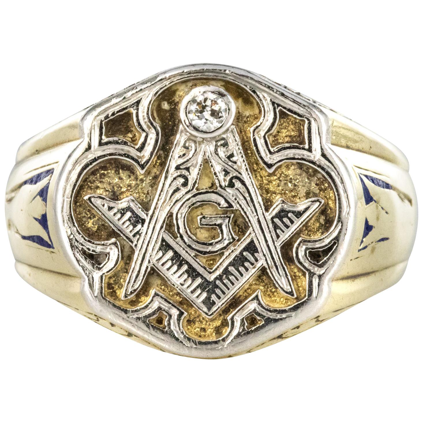 1960s Masonic 14 Karat Yellow Gold Platinum Signet Man Ring