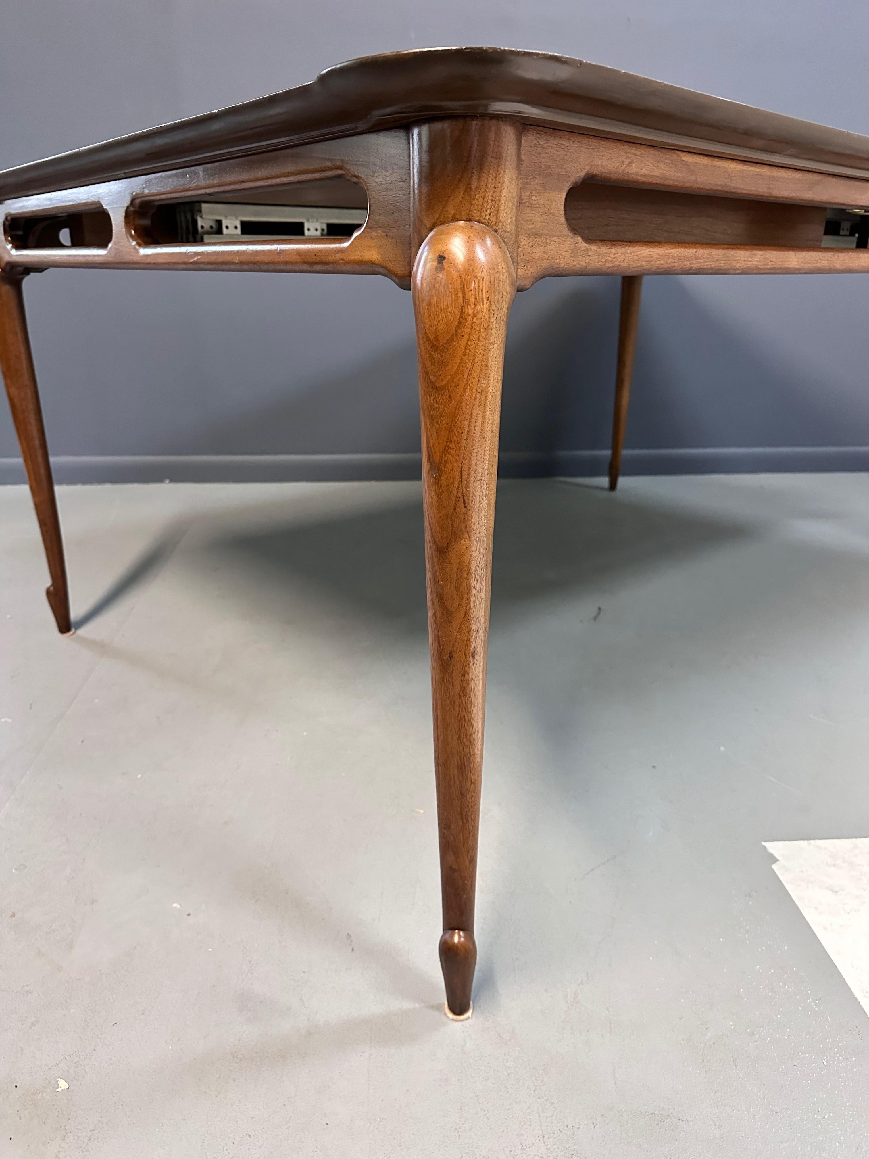 1960s Mastercraft Attributed Walnut Dining Table with Burl Accents and Trim For Sale 3