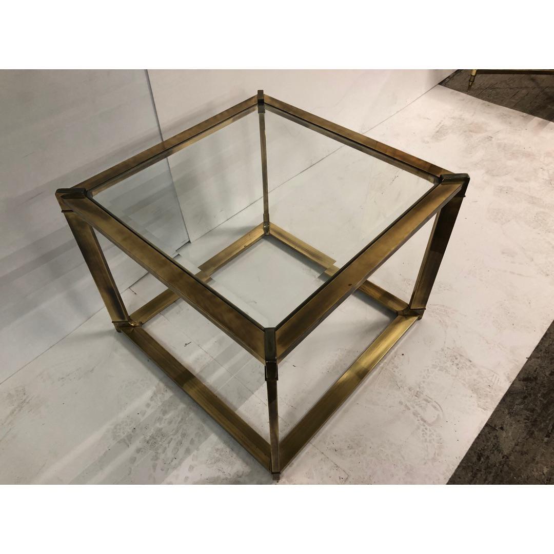 Mid-Century Modern Table d'appoint/table basse cubique Mastercraft mi-siècle en laiton des années 1960 en vente
