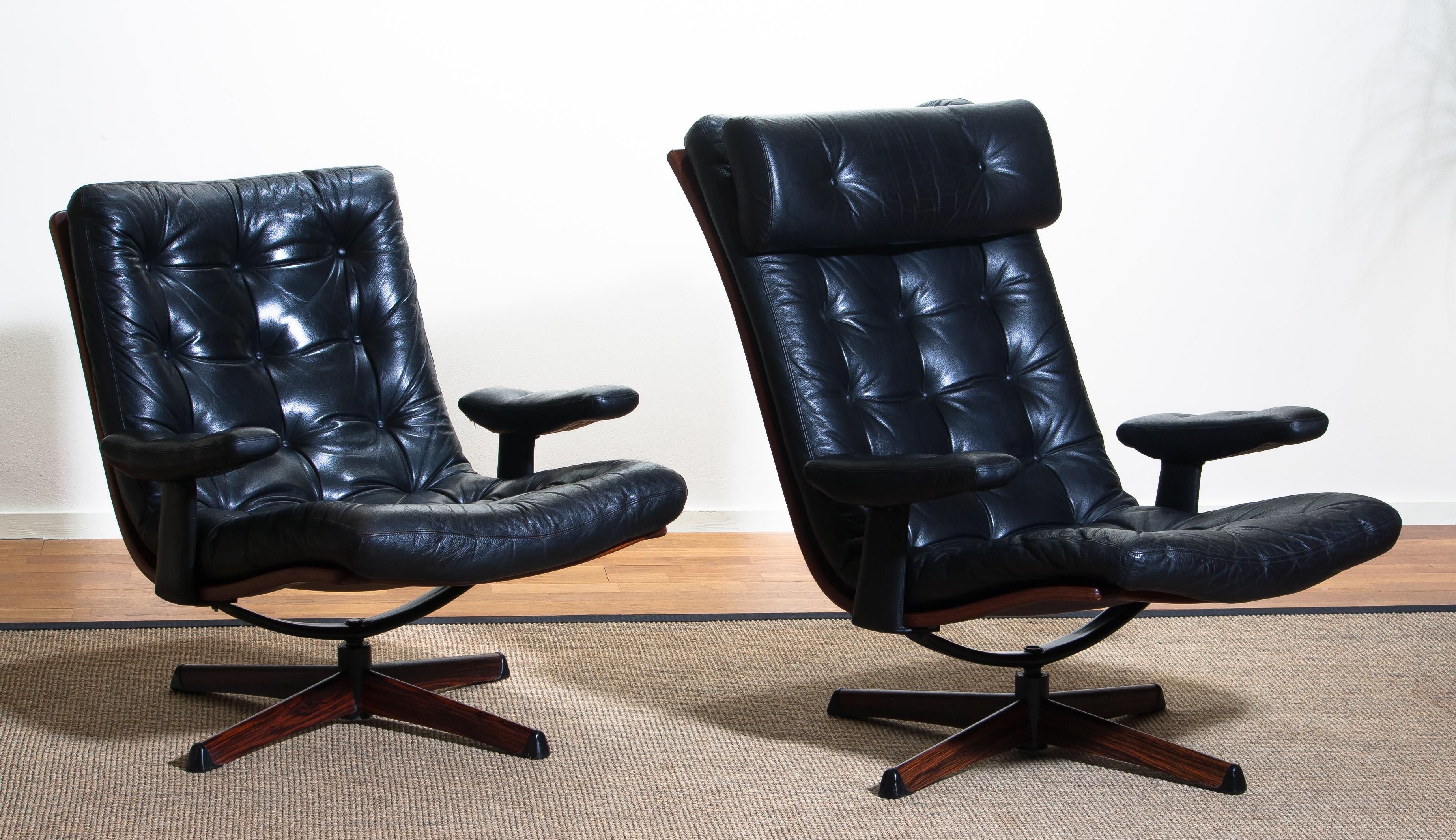 Swedish 1960s Matching Pair of Black Leather Swivel Chairs by Gote Design Nassjo Sweden