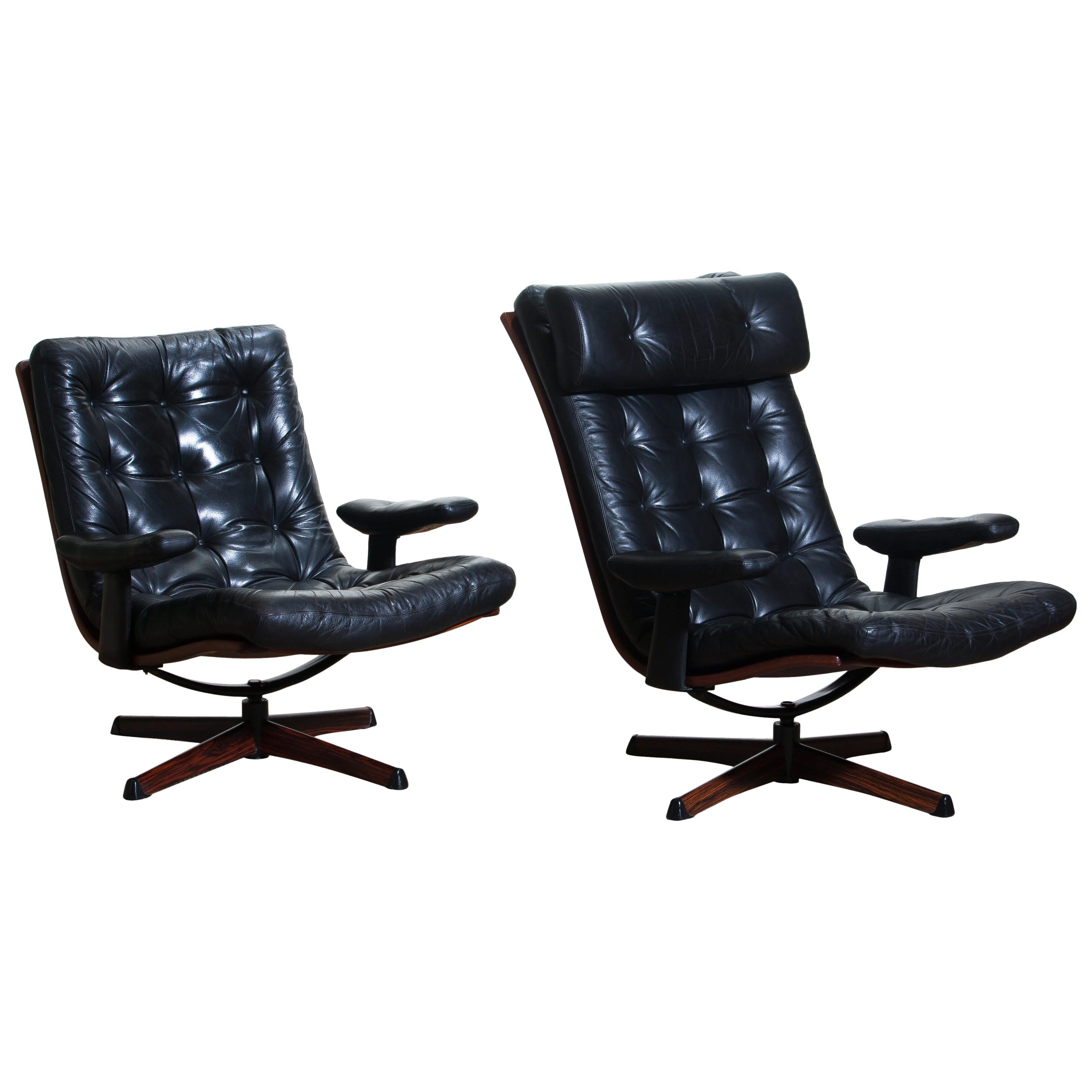 1960s Matching Pair of Black Leather Swivel Chairs by Göte Möbler Nässjö, Sweden 1
