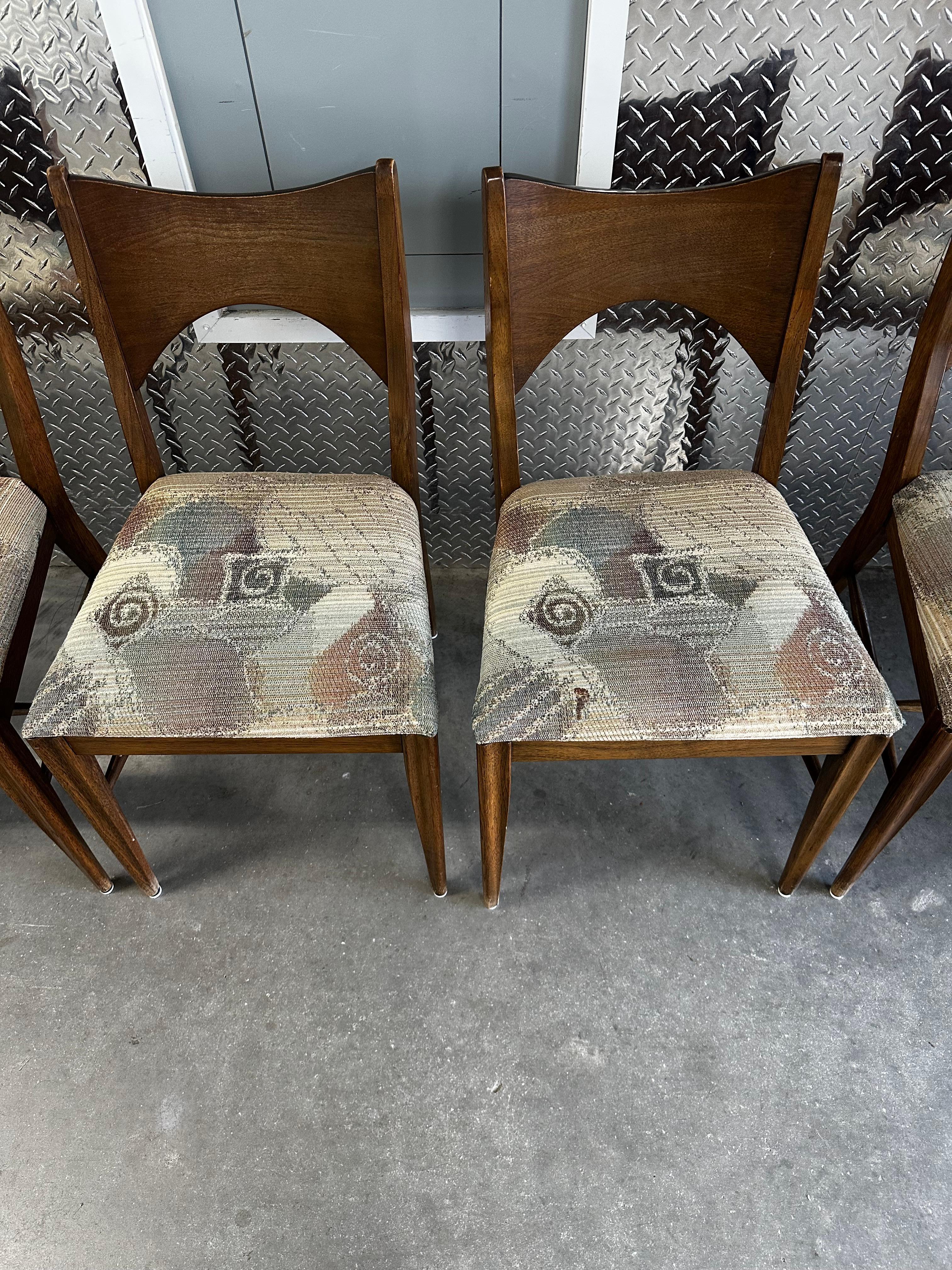 Mid-20th Century 1960s MCM  Broyhill Saga Walnut Paul McCobb Style Dining Chairs, Set of 6 For Sale
