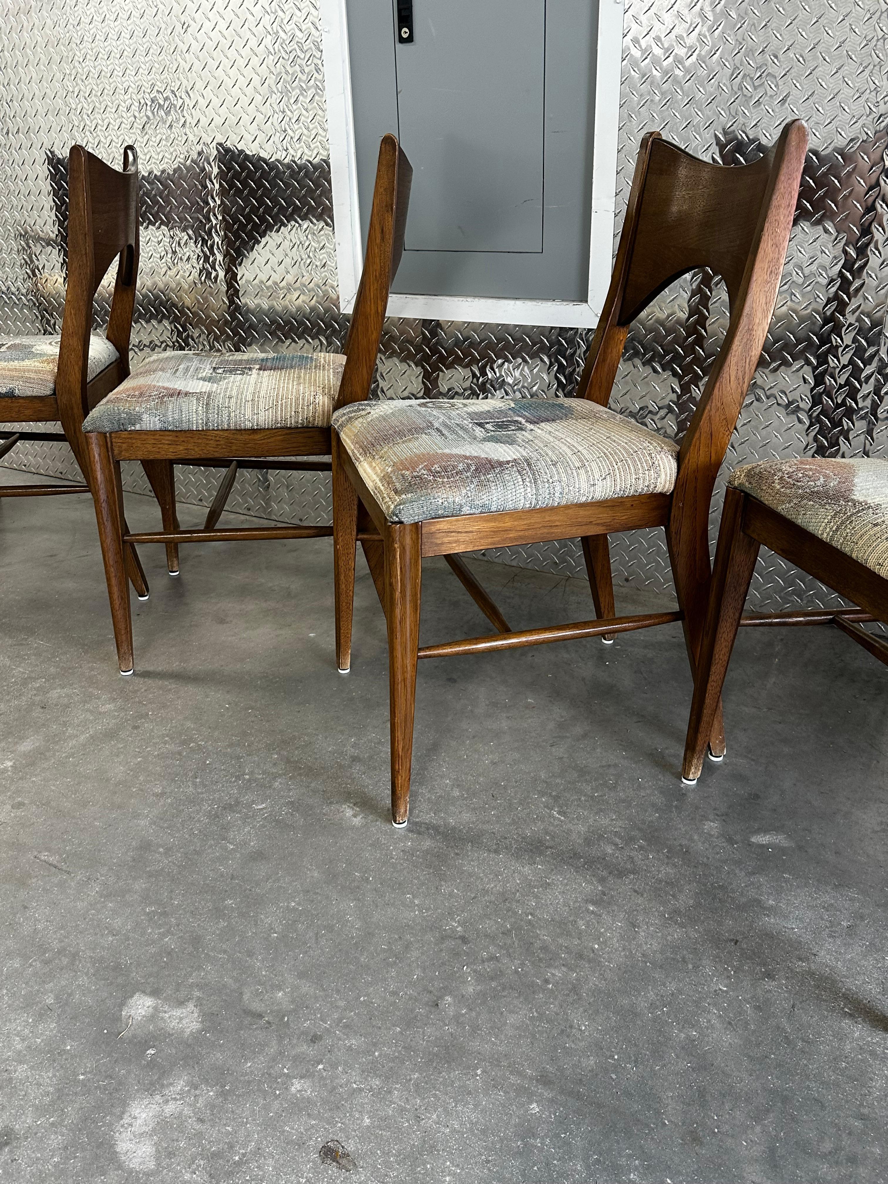 1960s MCM  Broyhill Saga Walnut Paul McCobb Style Dining Chairs, Set of 6 For Sale 1