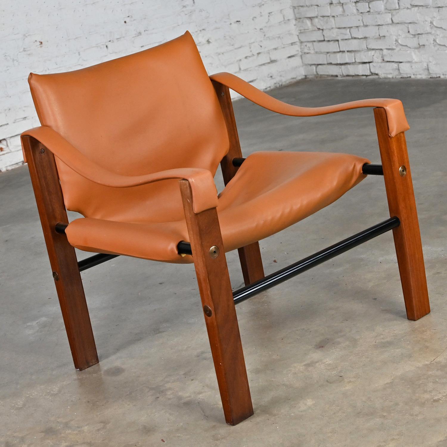 1960’s MCM Chelsea Arkana Safari Chair Maurice Burke Cognac Faux Leather & Teak  For Sale 5