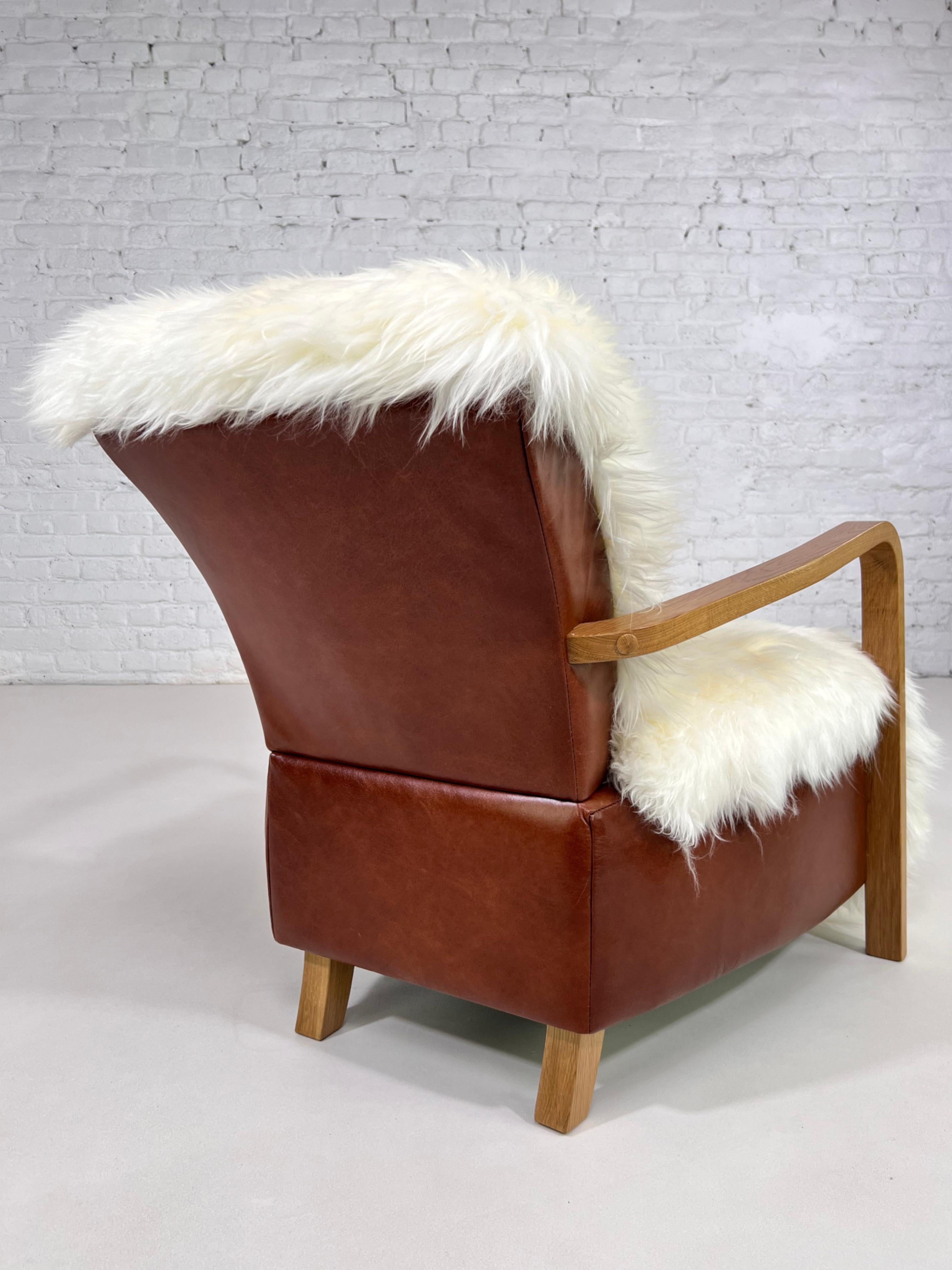 Sessel aus Holz und cognacfarbenem Leder im skandinavischen Stil, MCM-Design, 1960er Jahre  (Stoff) im Angebot