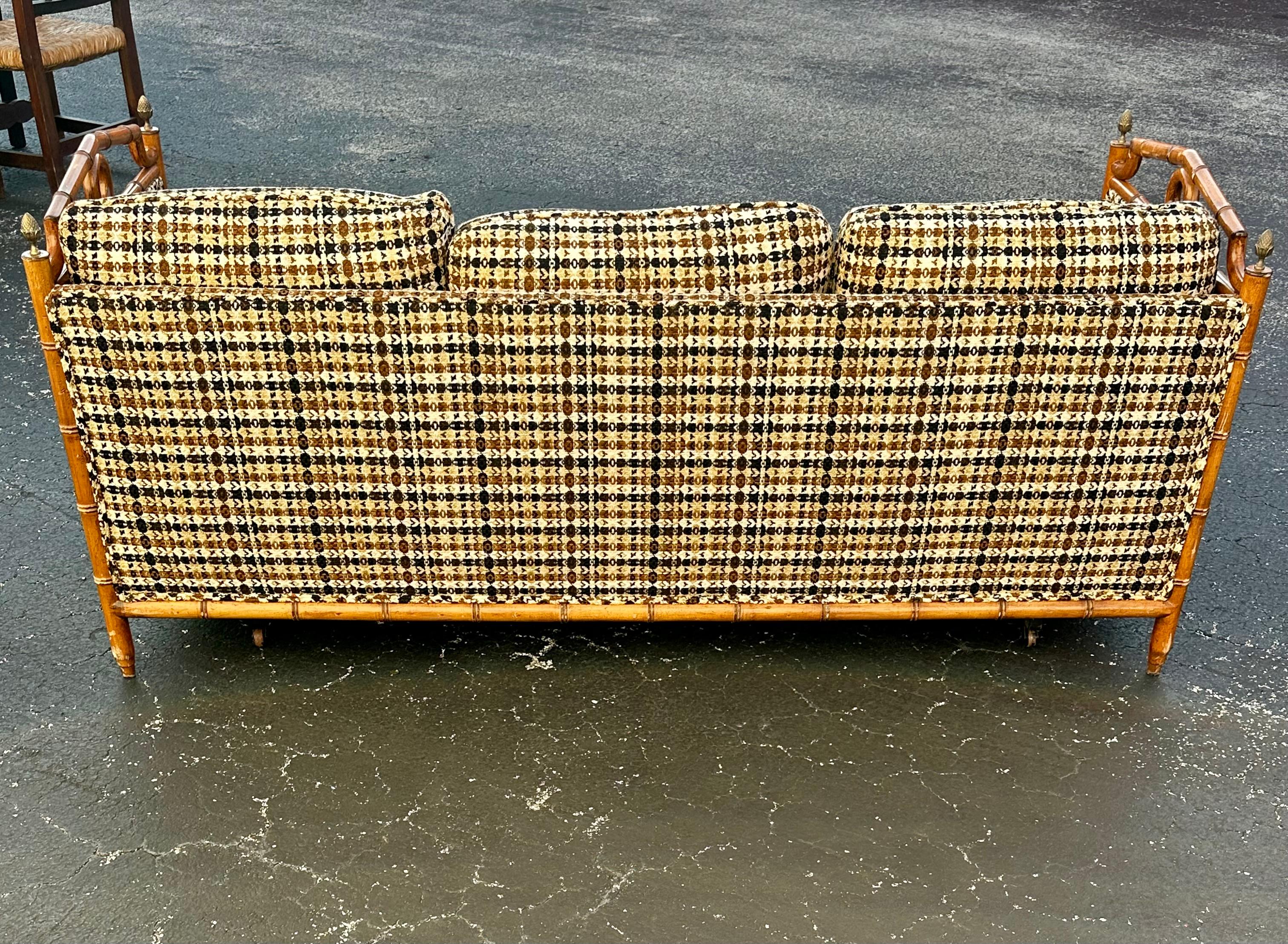 1960 - MCM Lit de jour à dossier Pagode en faux bambou Wood Wood en vente 6