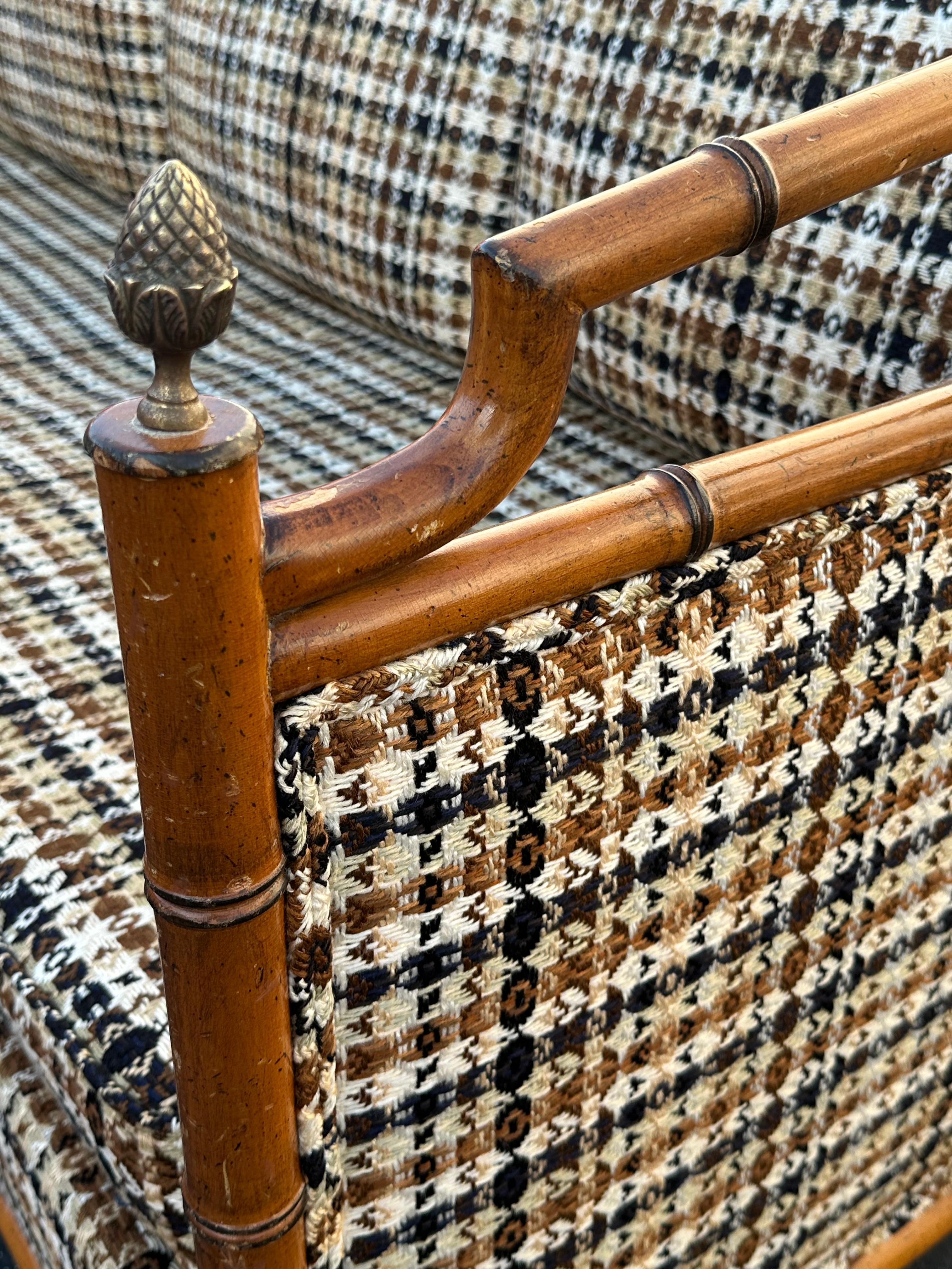 1960 - MCM Lit de jour à dossier Pagode en faux bambou Wood Wood en vente 9