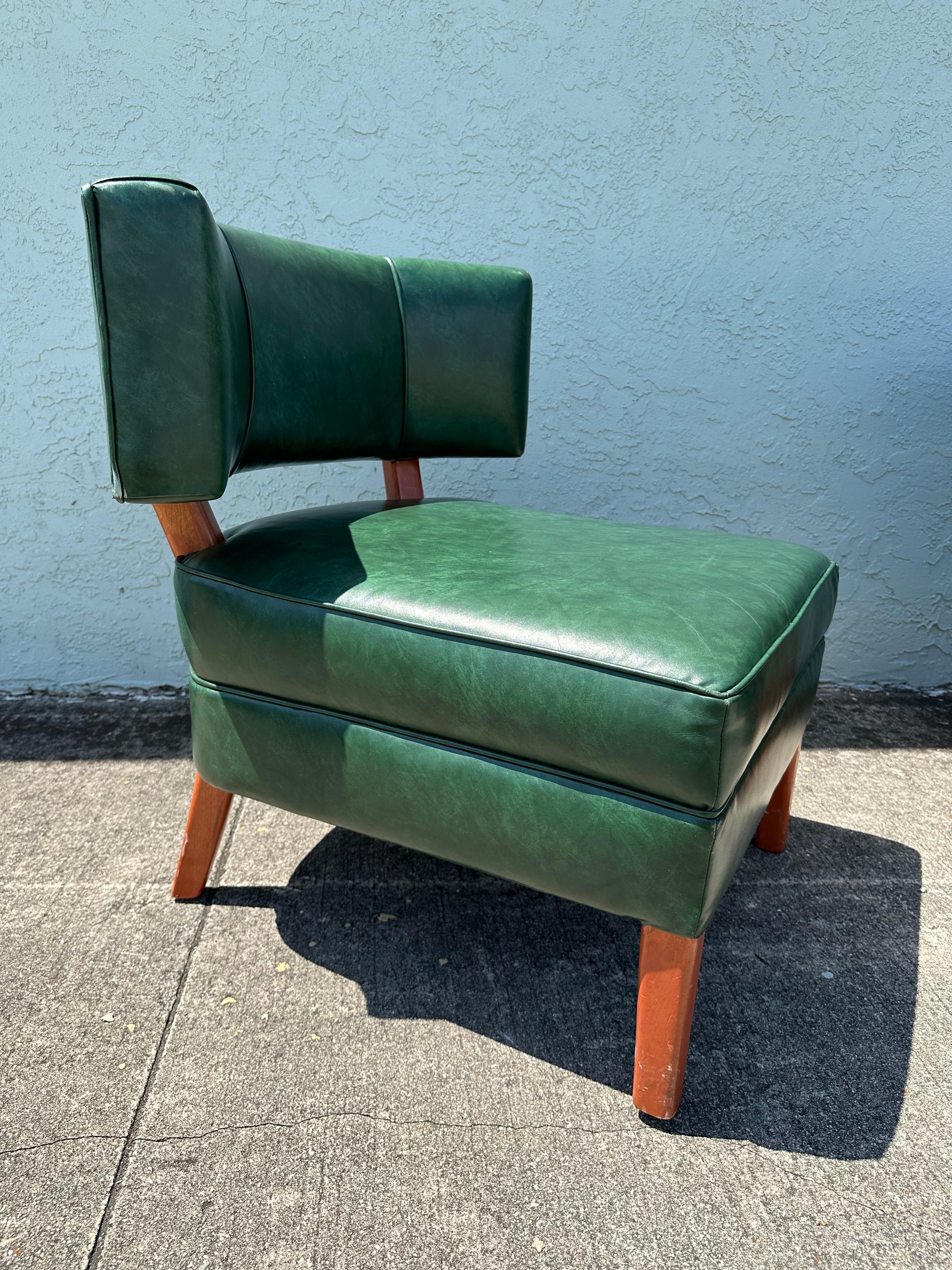 1960s MCM Green Vinyl Barrel Club Slipper Chairs, Set of 4 For Sale 4