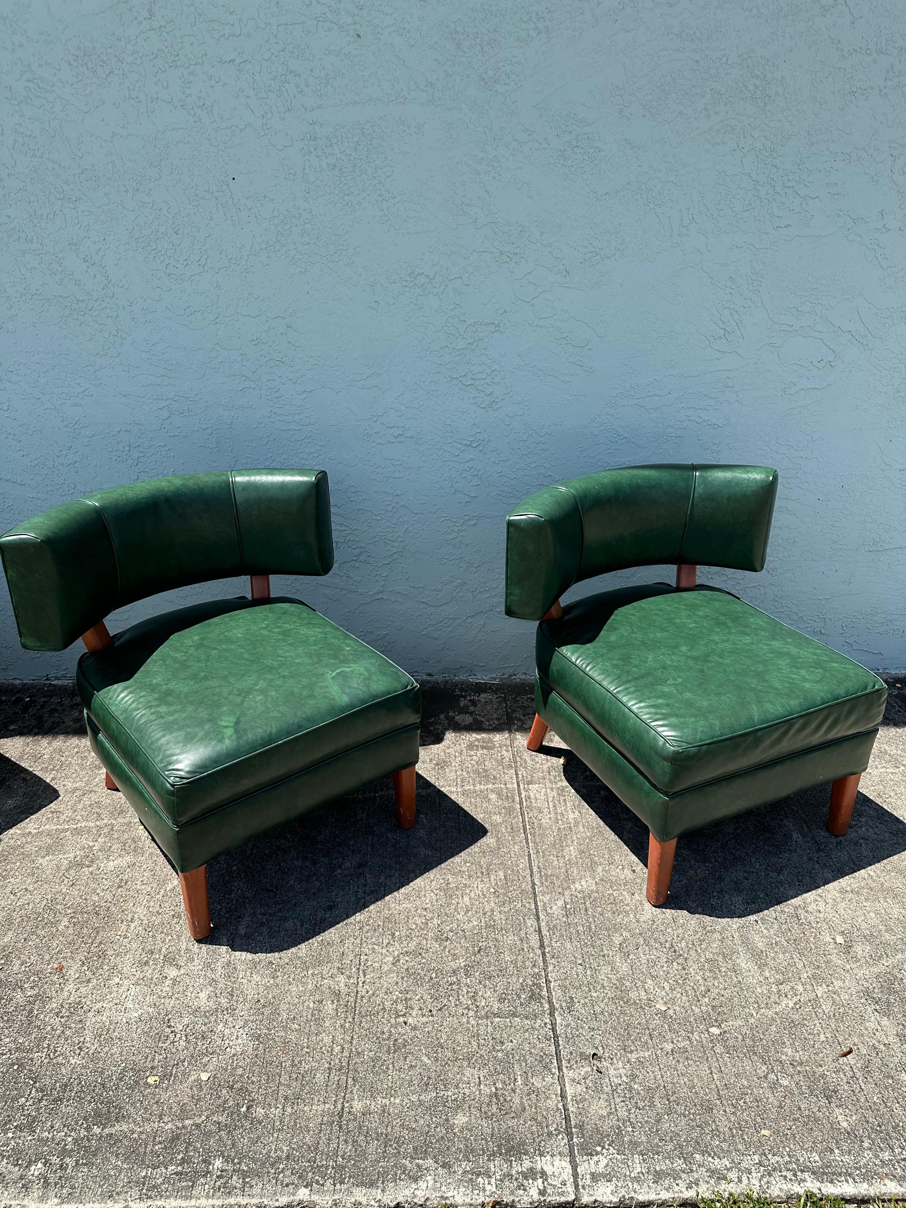1960s MCM Green Vinyl Barrel Club Slipper Chairs, Set of 4 For Sale 2
