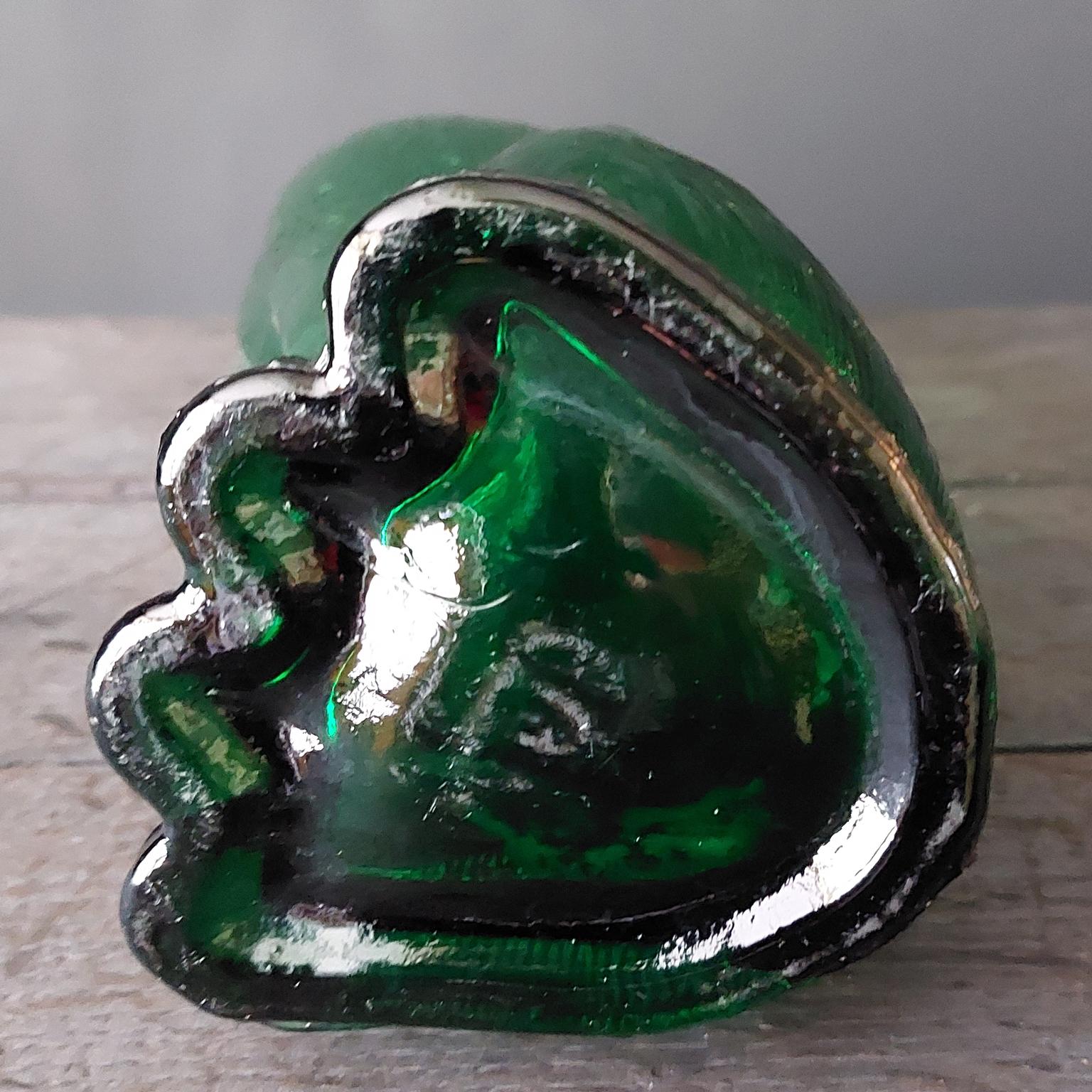 1960s MCM Botella de Gato de Vidrio Verde Empoli Italiano Presionado en venta