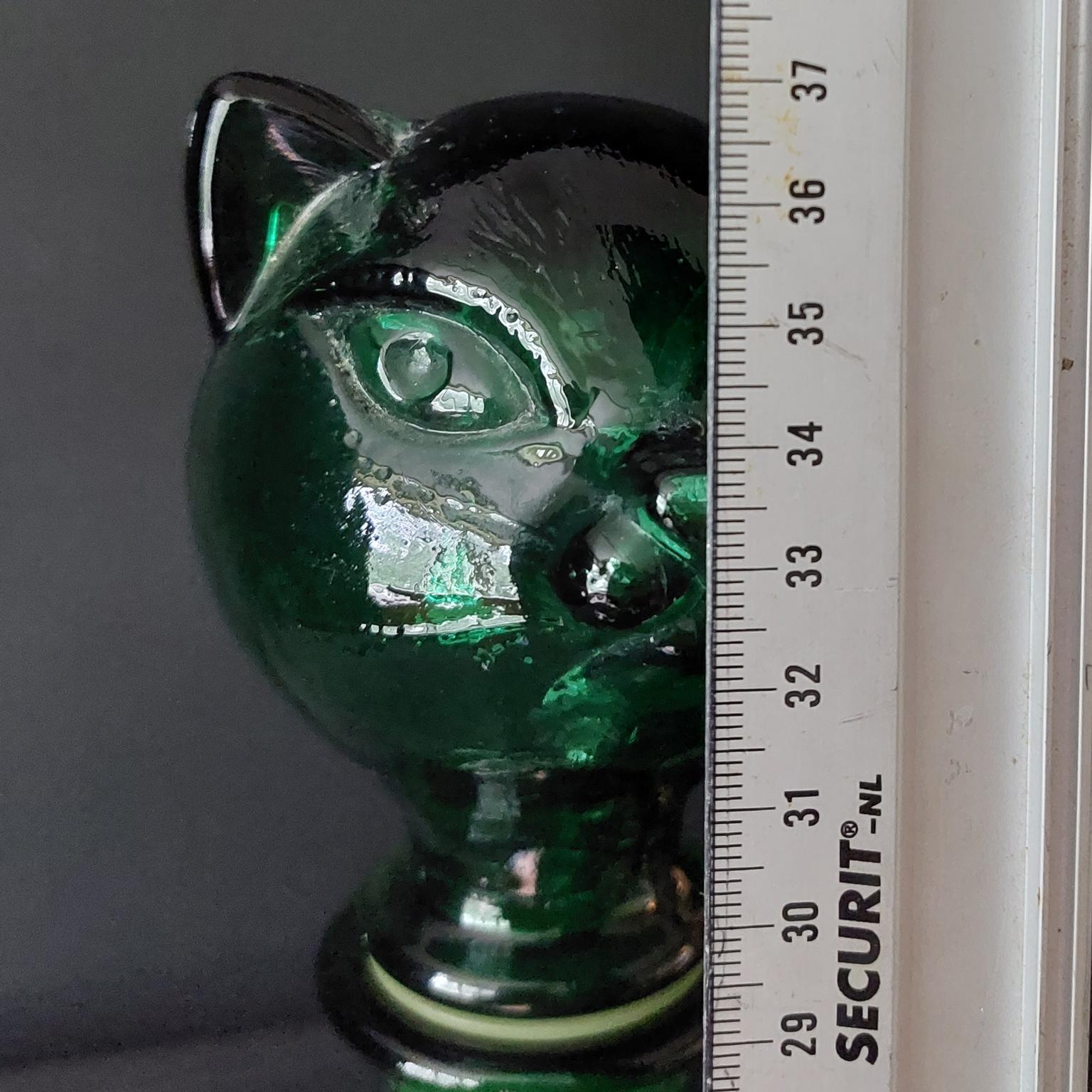 1960s MCM Botella de Gato de Vidrio Verde Empoli Italiano en venta 1