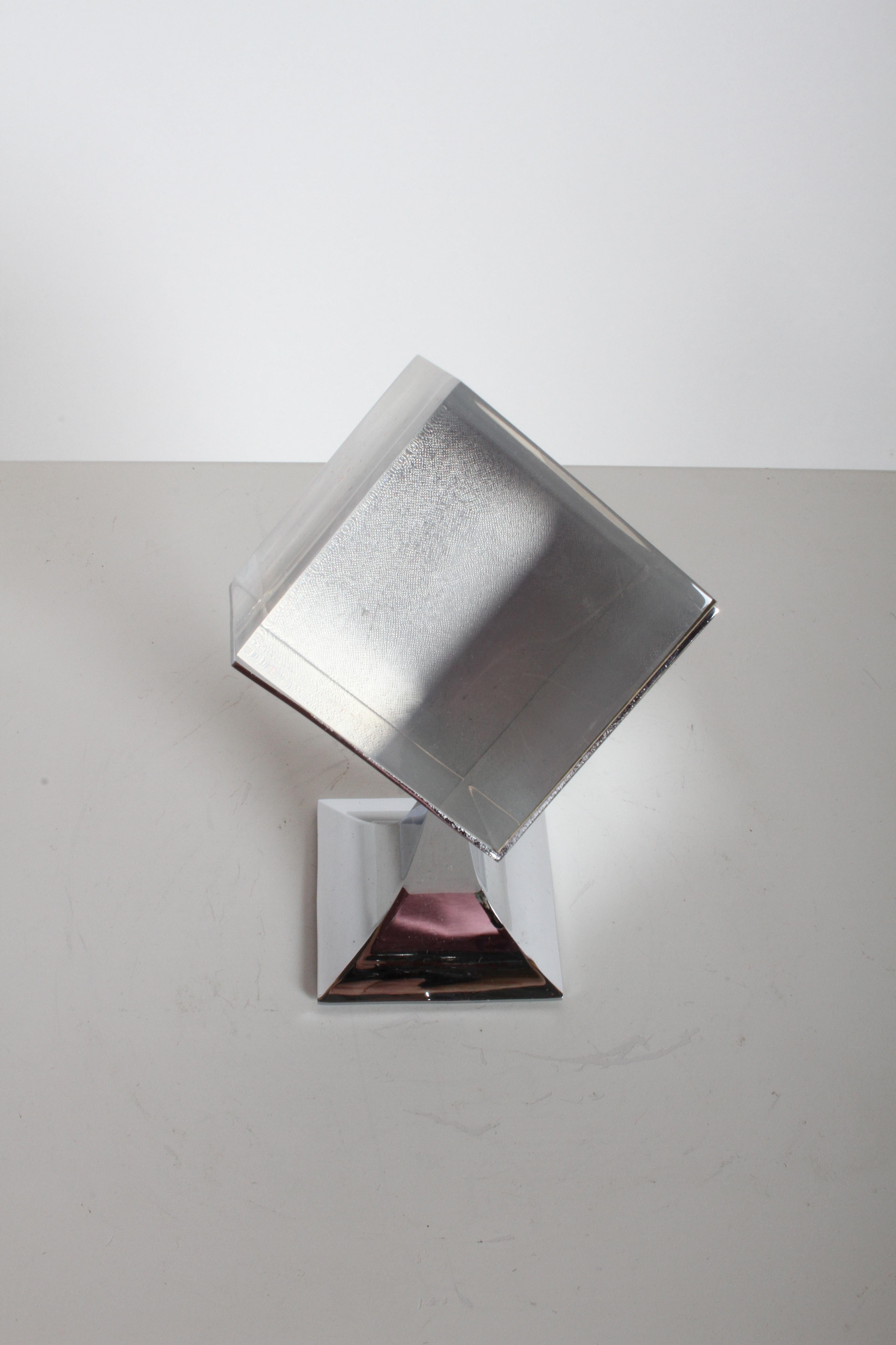 1960s MCM MOD OP-Art Chrome Base & Lucite Spinning Photo Prism Cube Sculpture For Sale 9