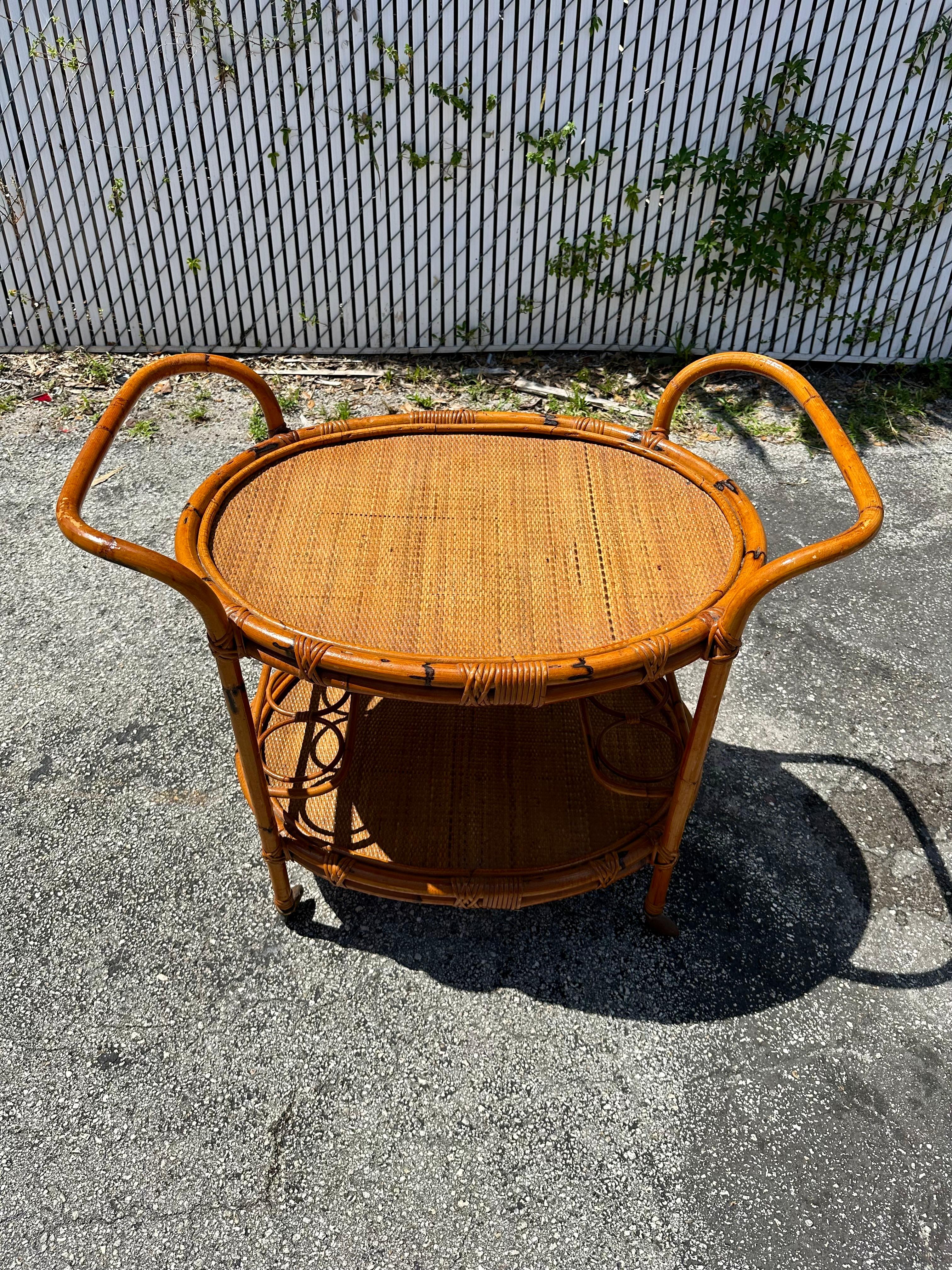 1960s MCM Oval Bent Rattan Cane Bar Cart Table For Sale 3