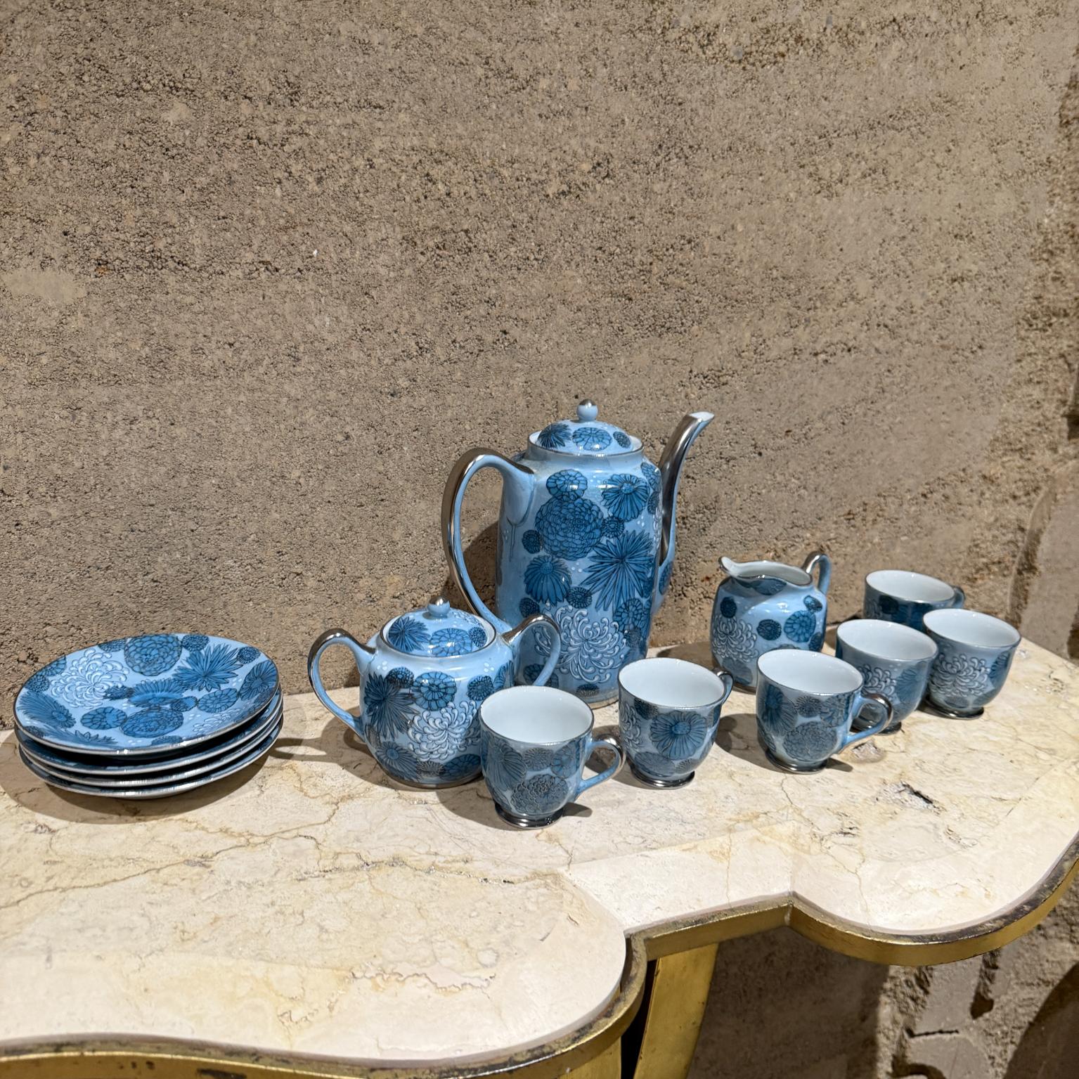 Japanese 1960s Meito Japan Blue Floral Porcelain Tea Set For Sale