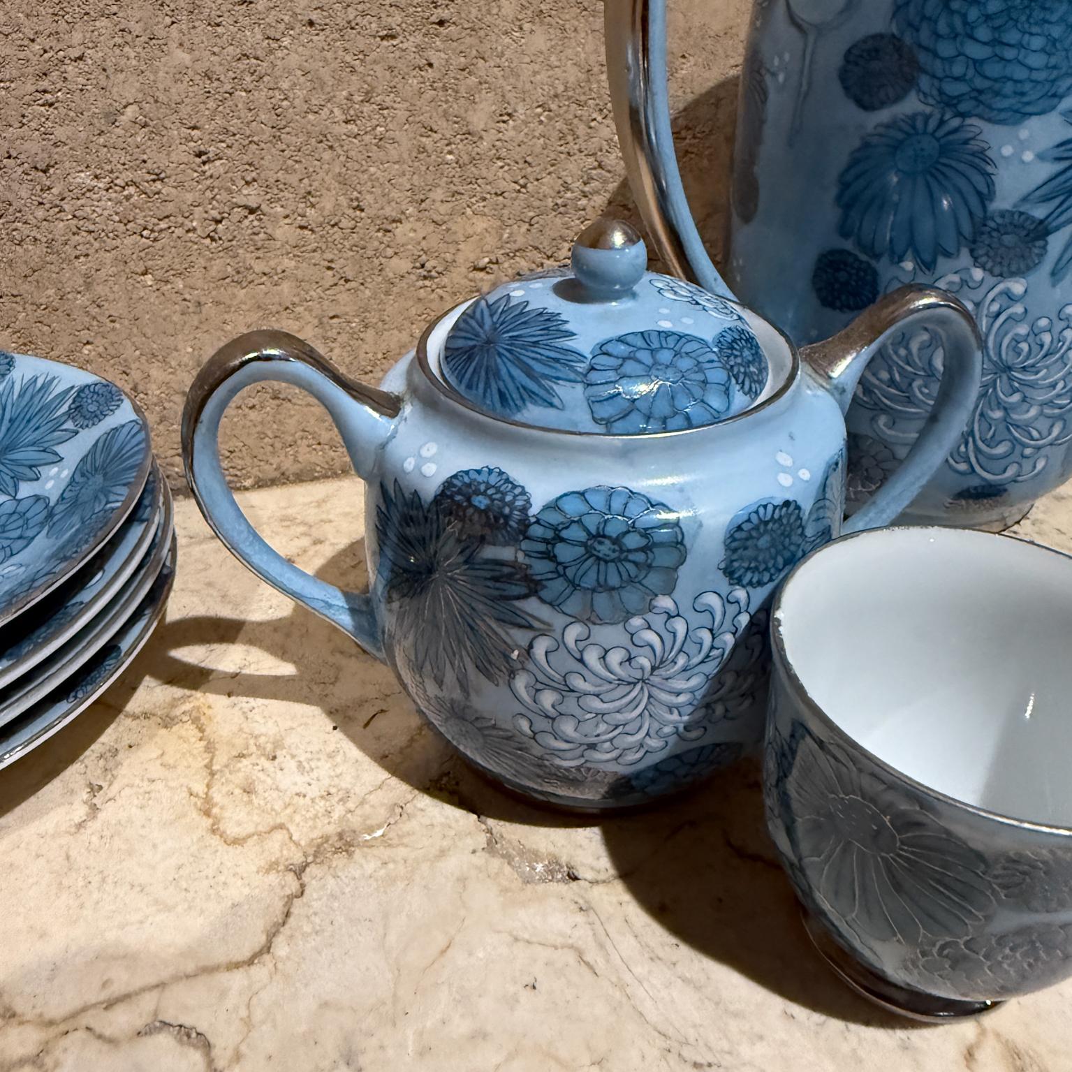 20th Century 1960s Meito Japan Blue Floral Porcelain Tea Set For Sale