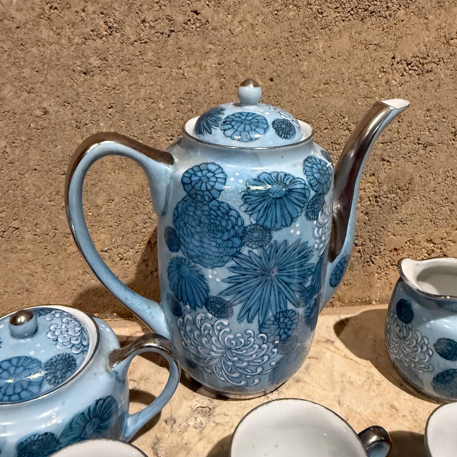 1960s Meito Japan Blue Floral Porcelain Tea Set For Sale 1