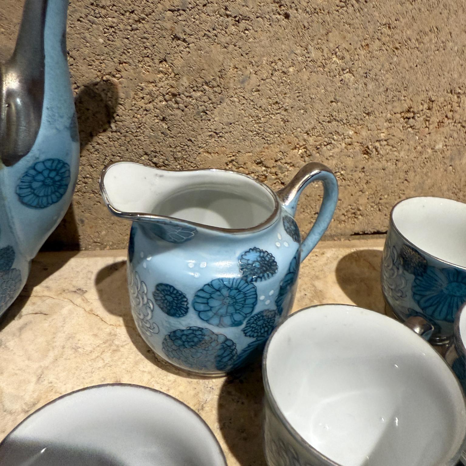 1960s Meito Japan Blue Floral Porcelain Tea Set For Sale 3